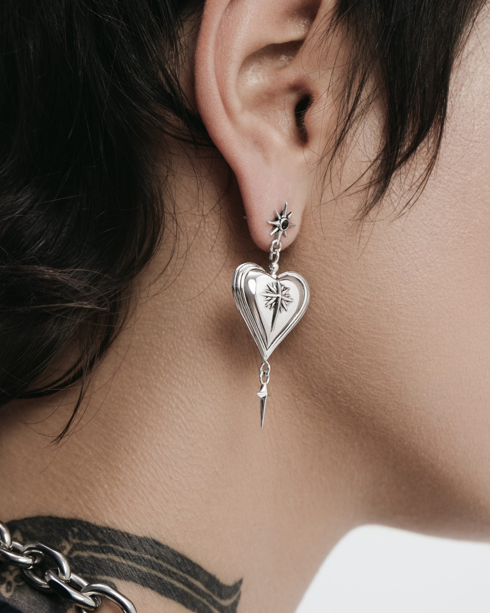 Demonia Sanctum Mini Earrings 🖤