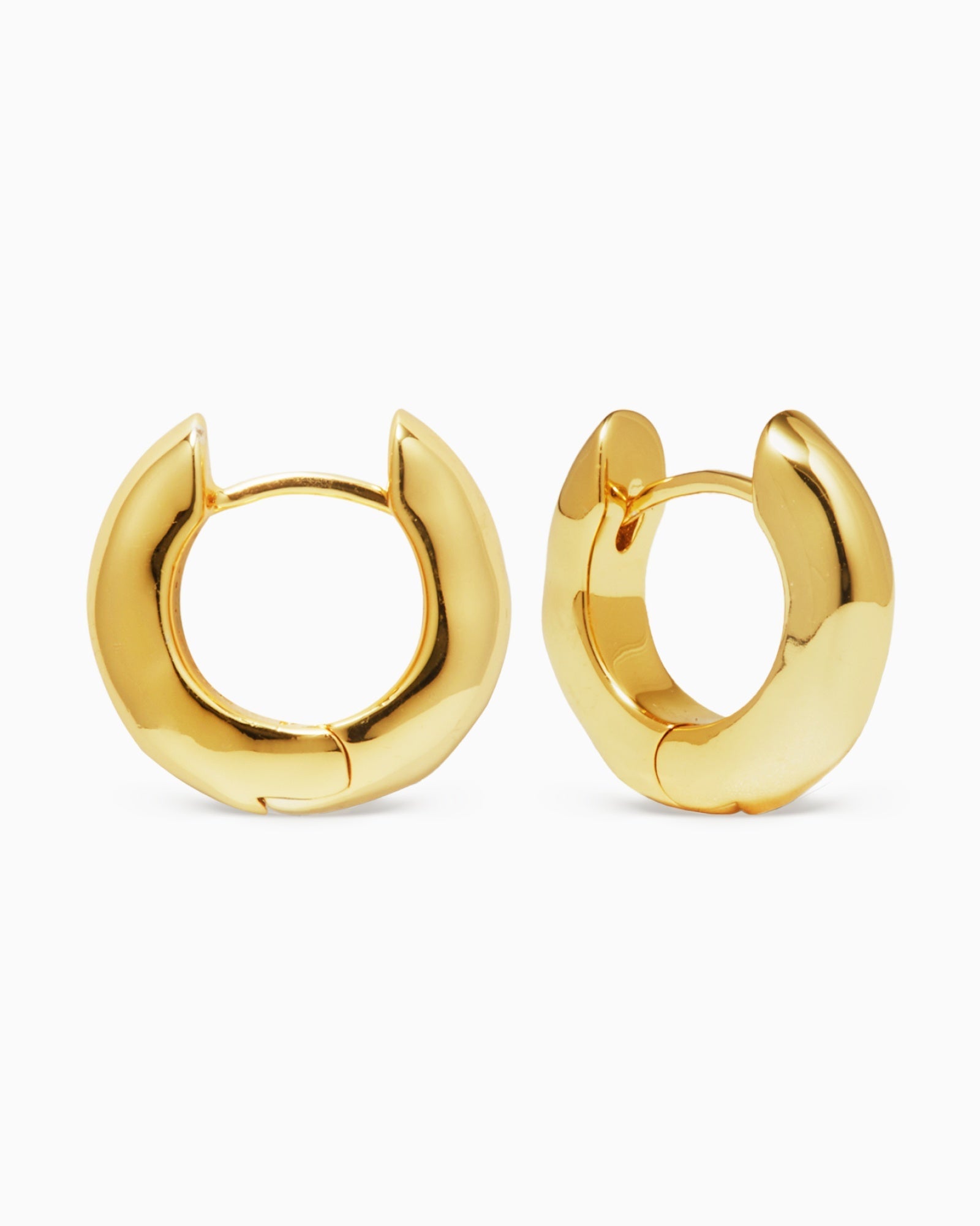 Demonia Sync Earrings 🖤