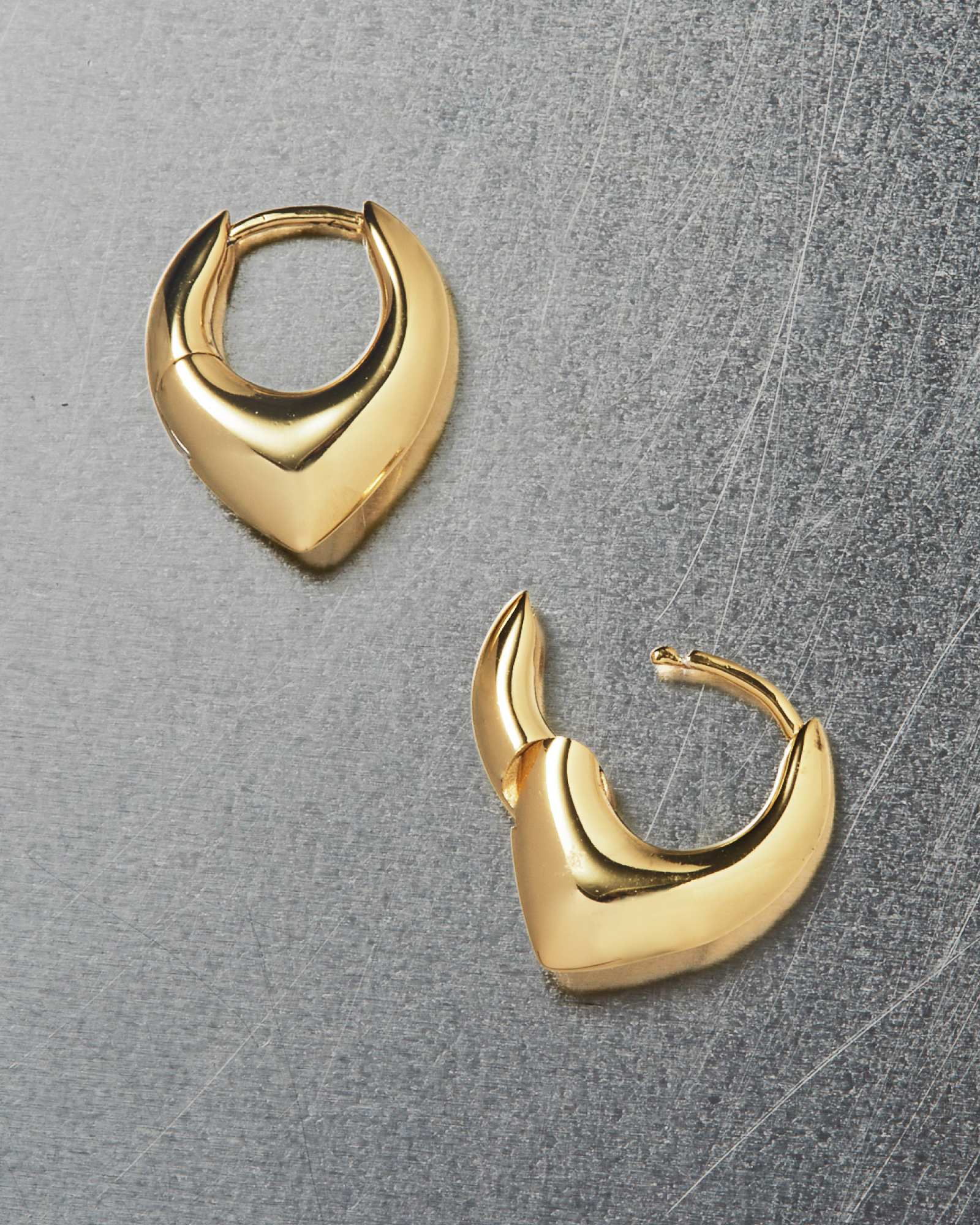 Demonia Vox Mini Earrings 🖤