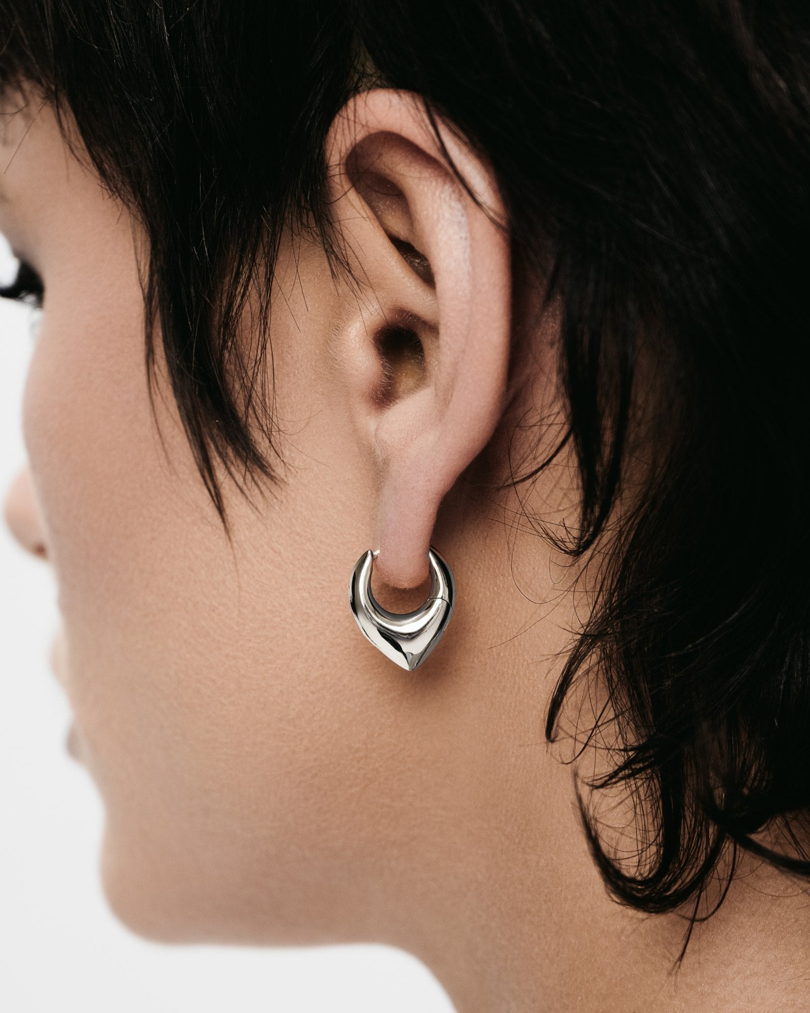 Demonia Vox Mini Earrings 🖤