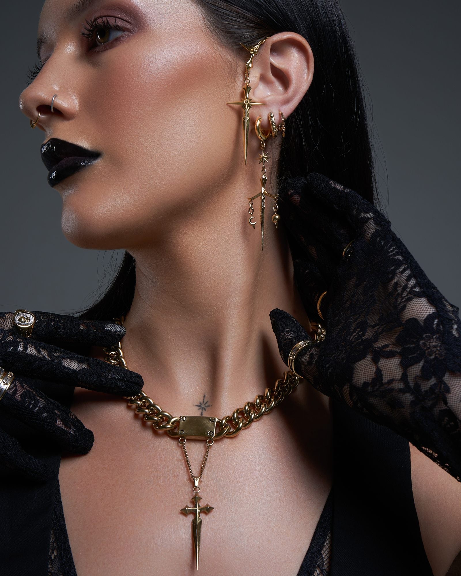 Demonia Trinity Earrings 🖤