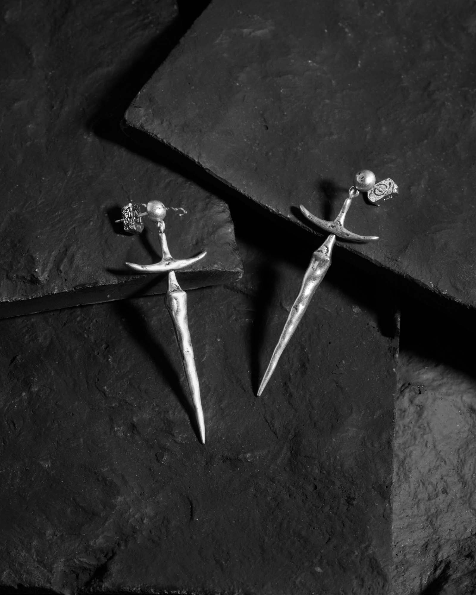 Demonia Elandria Earrings 🖤