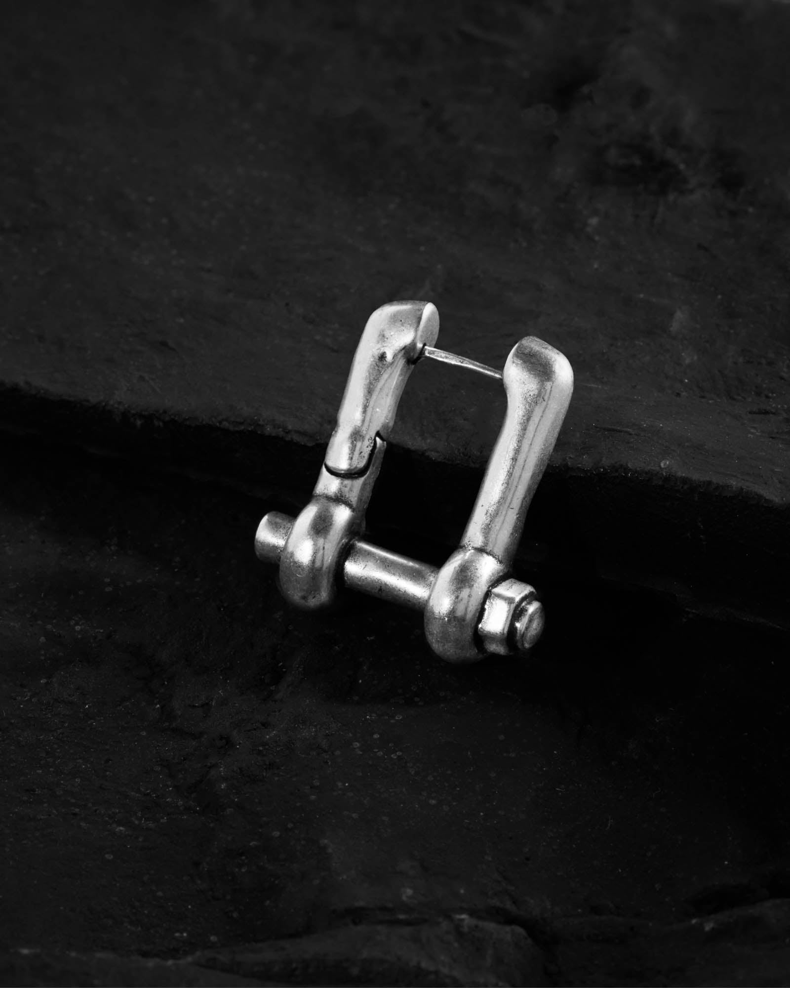 Demonia Carbon Earrings 🖤