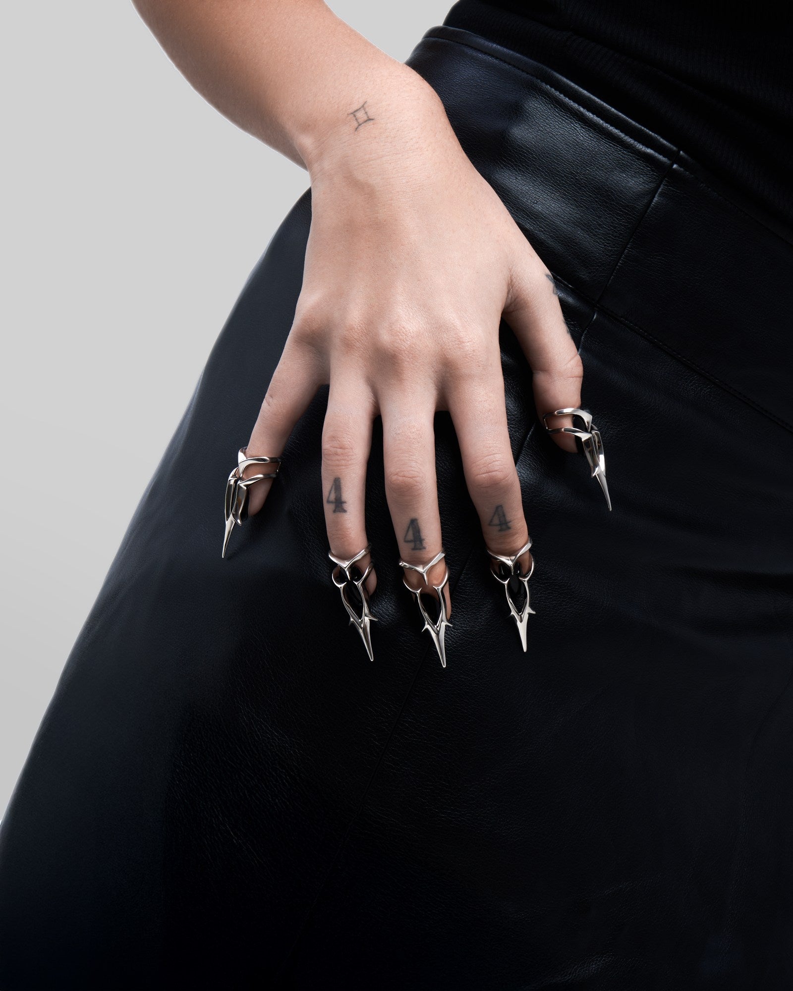Demonia FORBIDDEN Nail Ring 🖤
