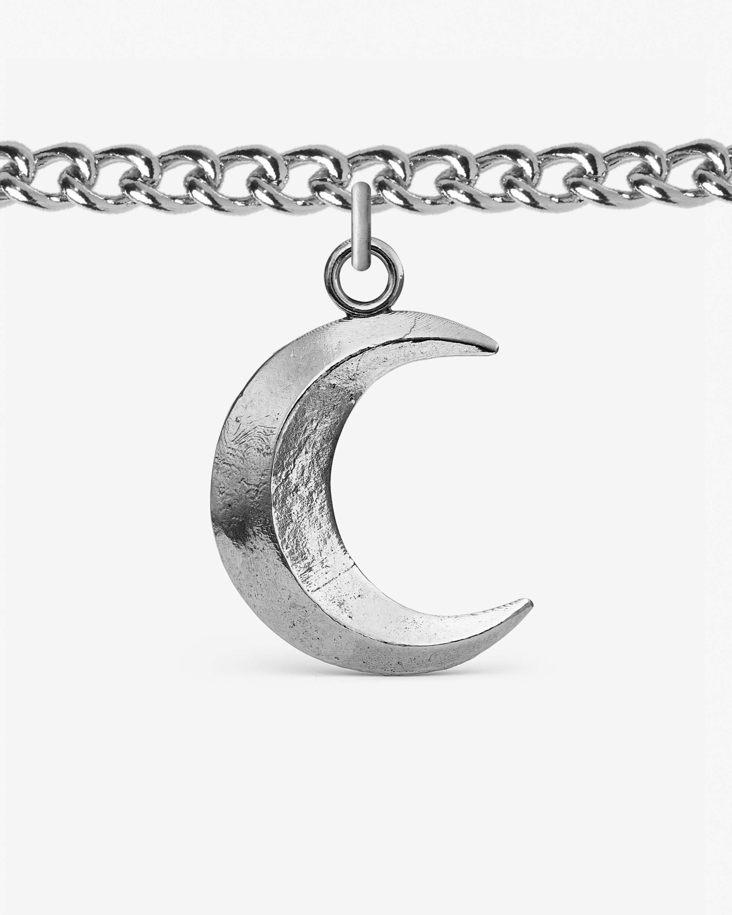 Demonia Camelot Charm 🖤