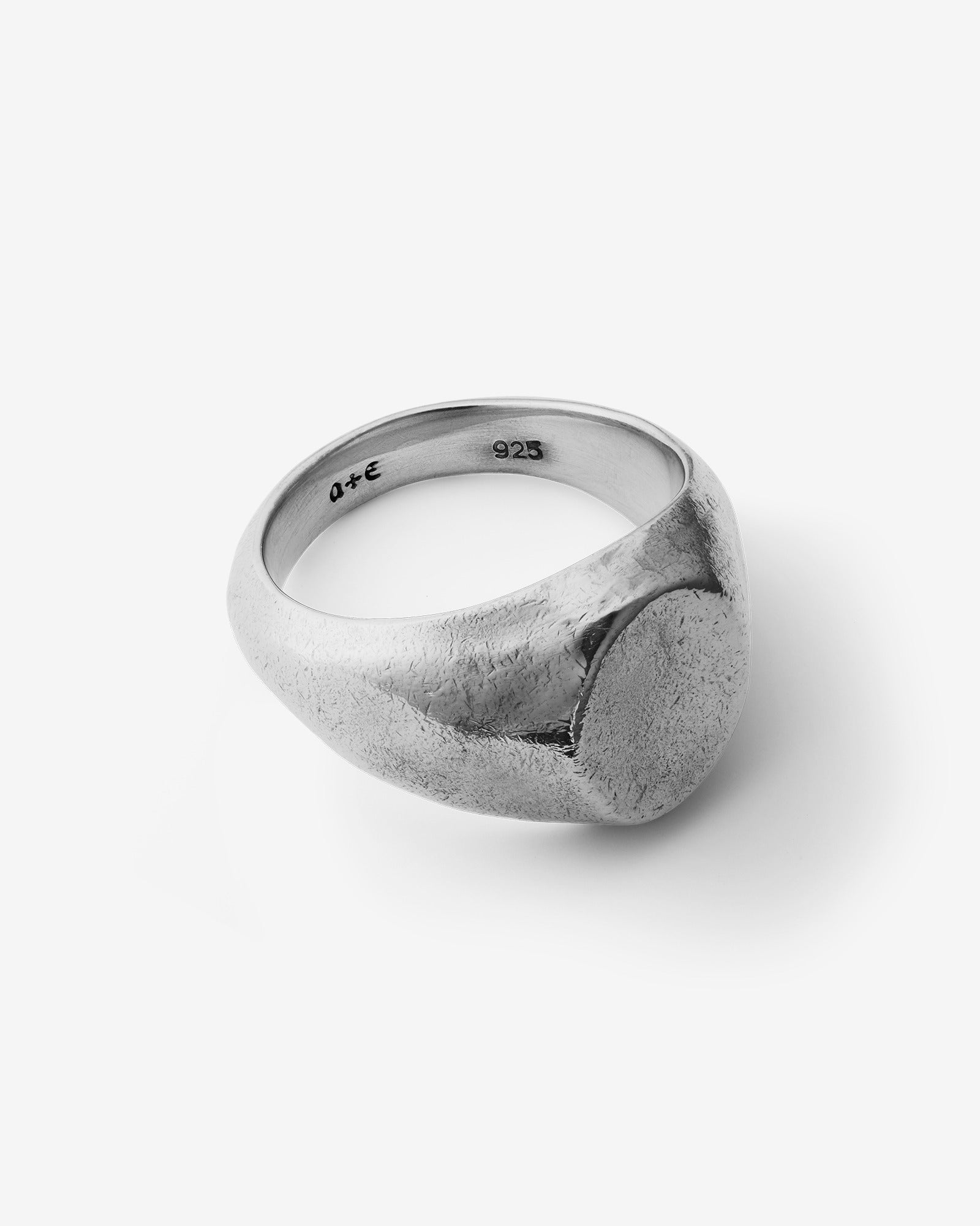 Demonia Ode Signet Ring π€