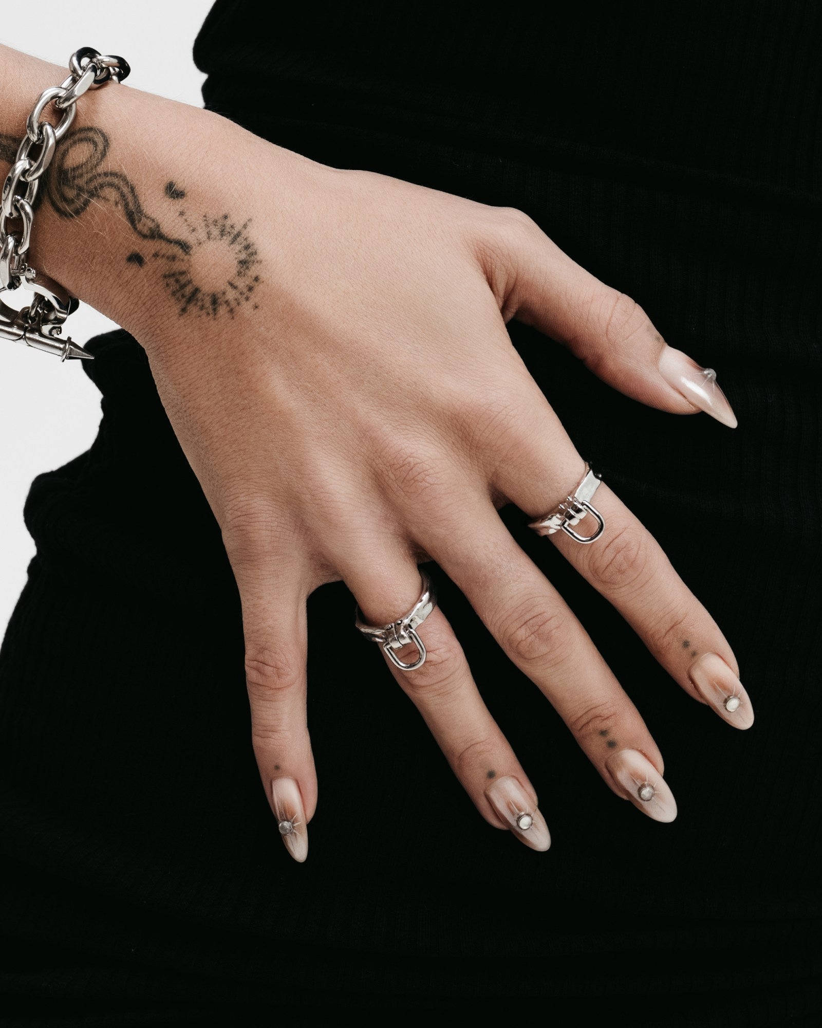 Demonia Qode Ring 🖤