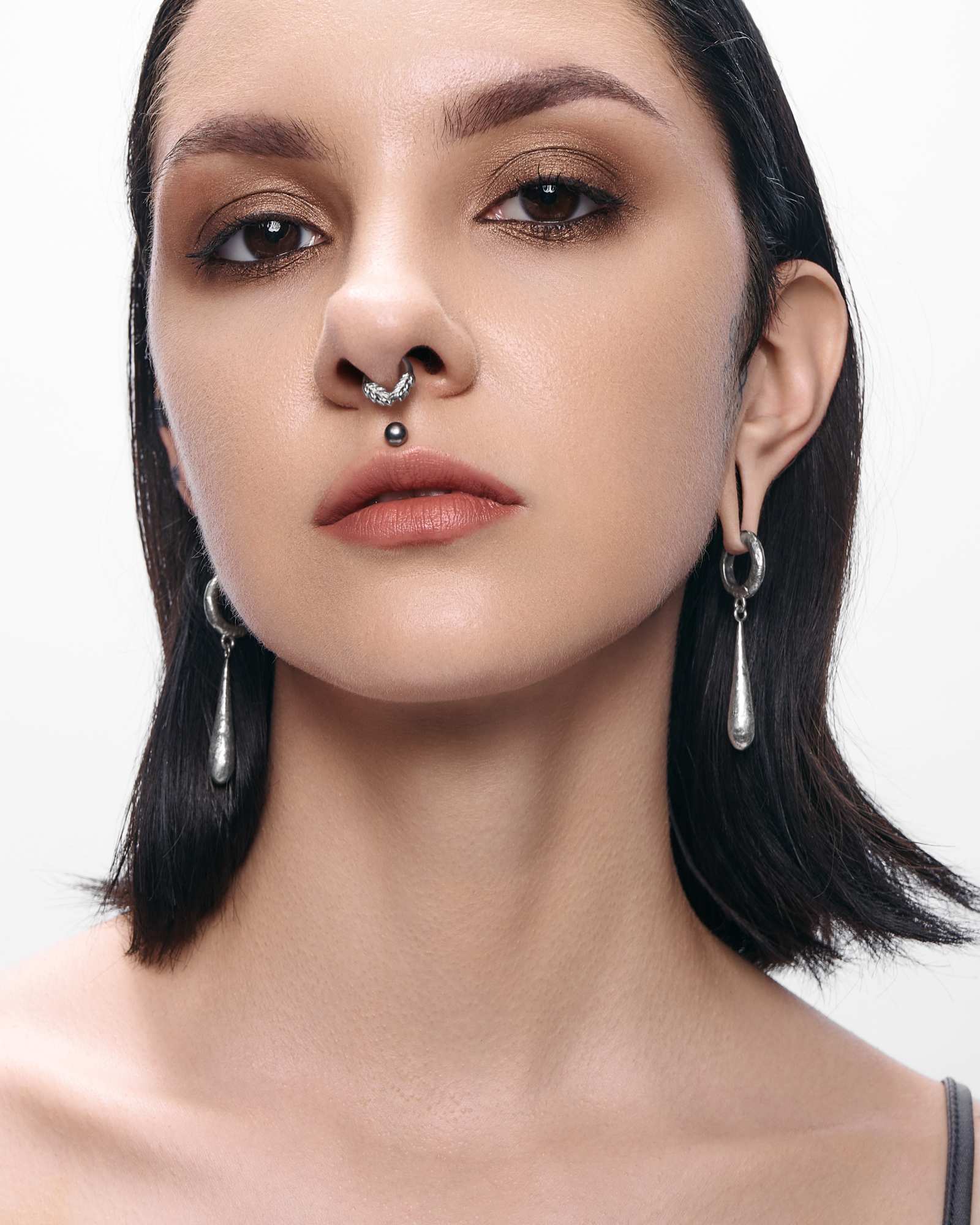 Demonia Anthracite Hangers 🖤