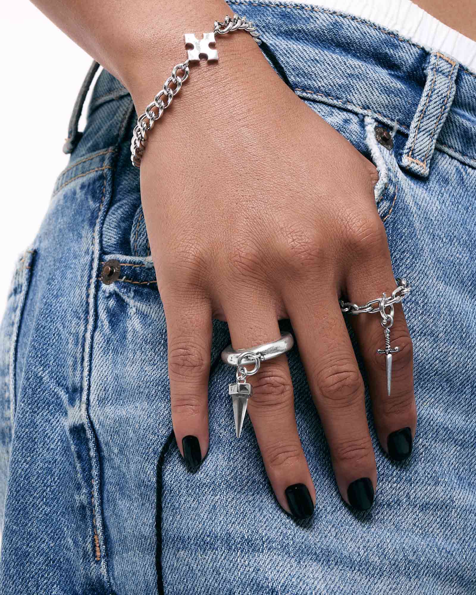 Demonia Cellar Chain Ring π€