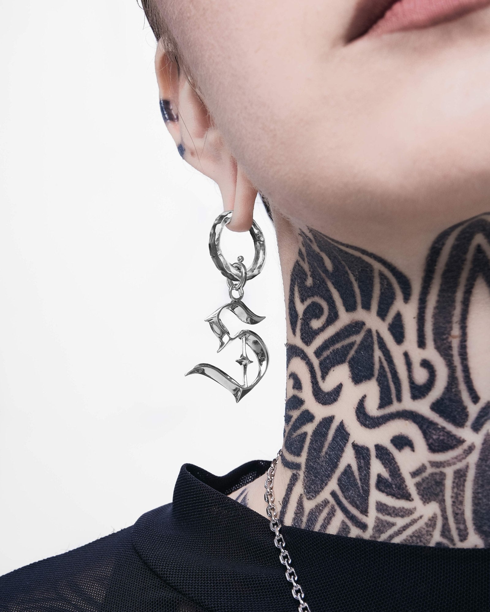 Demonia Blackletter Charms - C π€