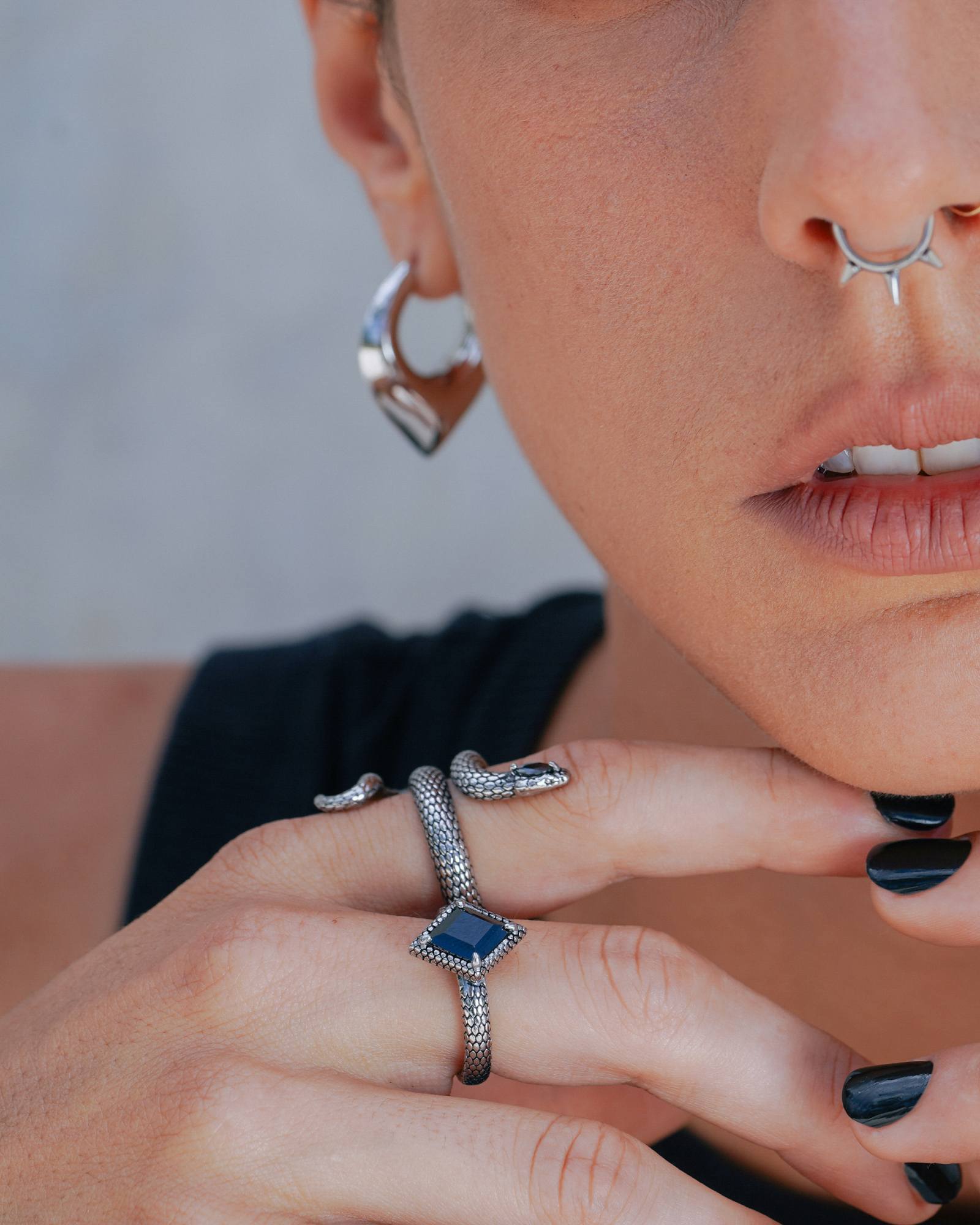 Demonia Black Lake Serpent Ring 🖤