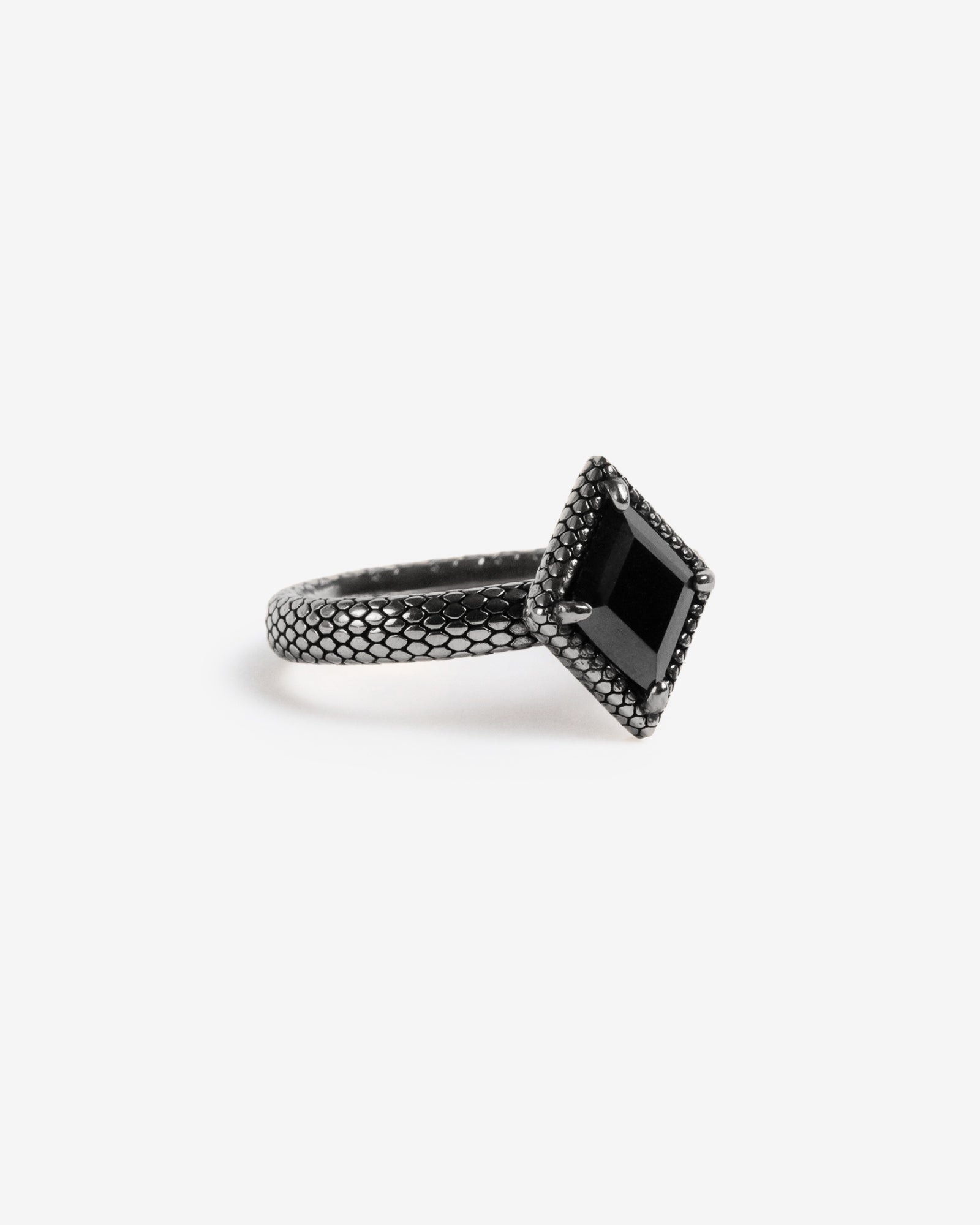 Demonia Black Lake Serpent Ring 🖤