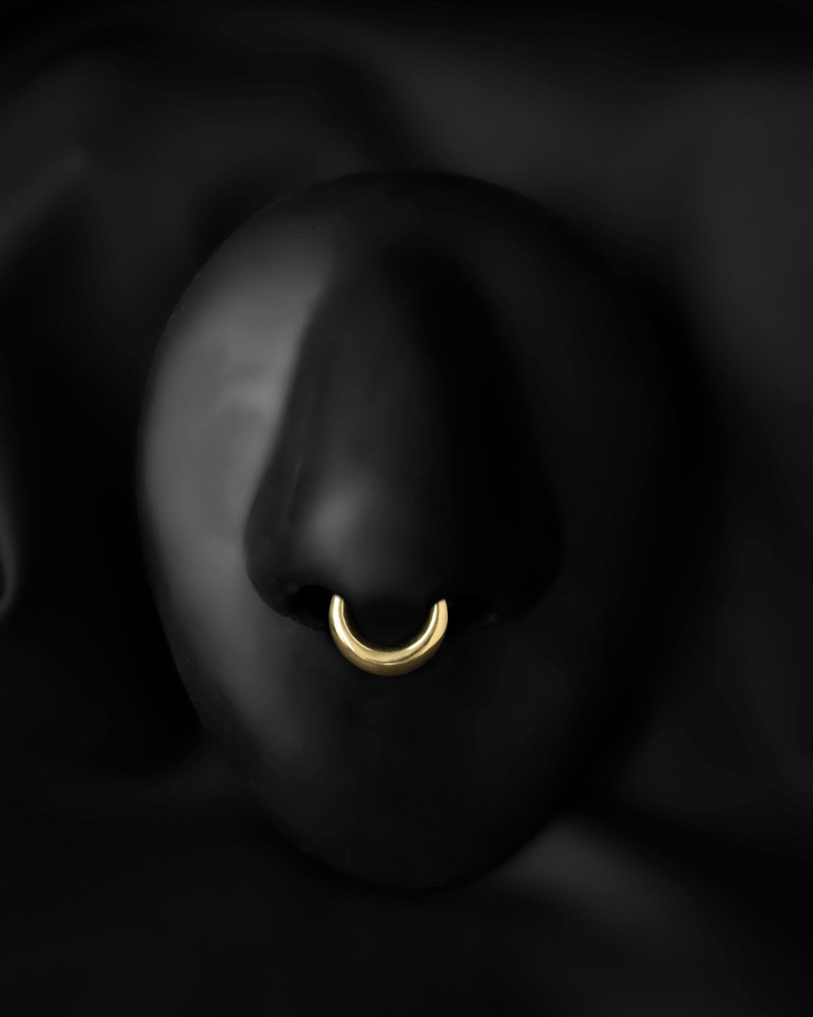 Demonia Caspian Dome Clicker 🖤