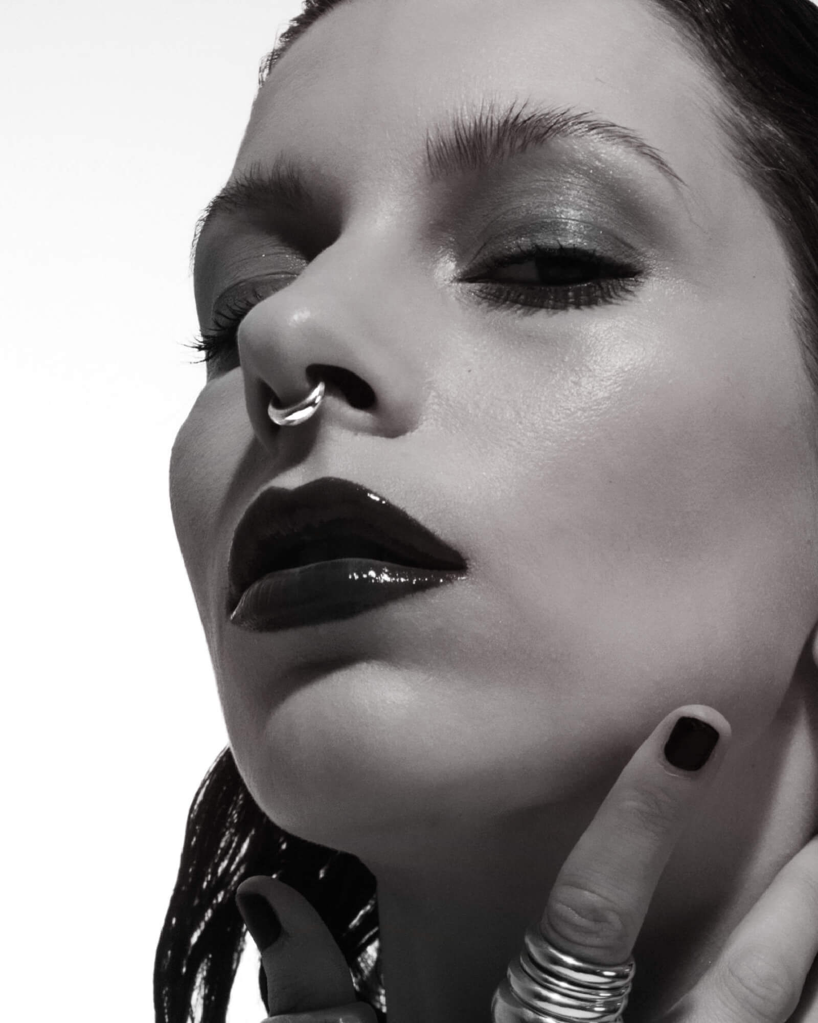 Demonia Caspian Dome Clicker 🖤