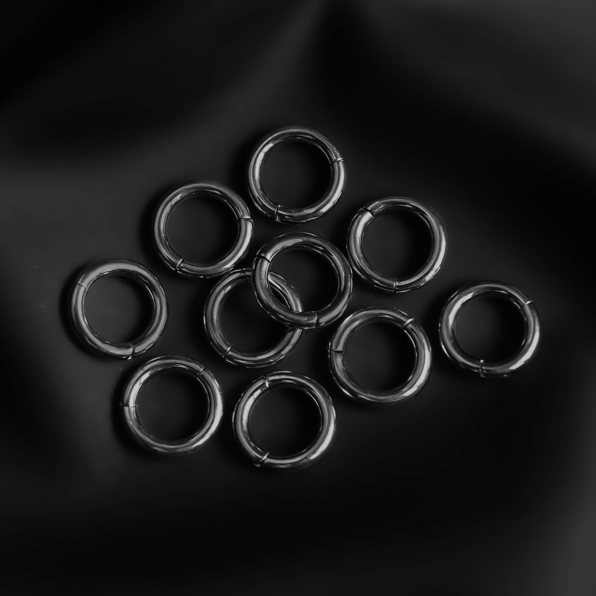 Demonia Classic Ring Stack in Titanium π€