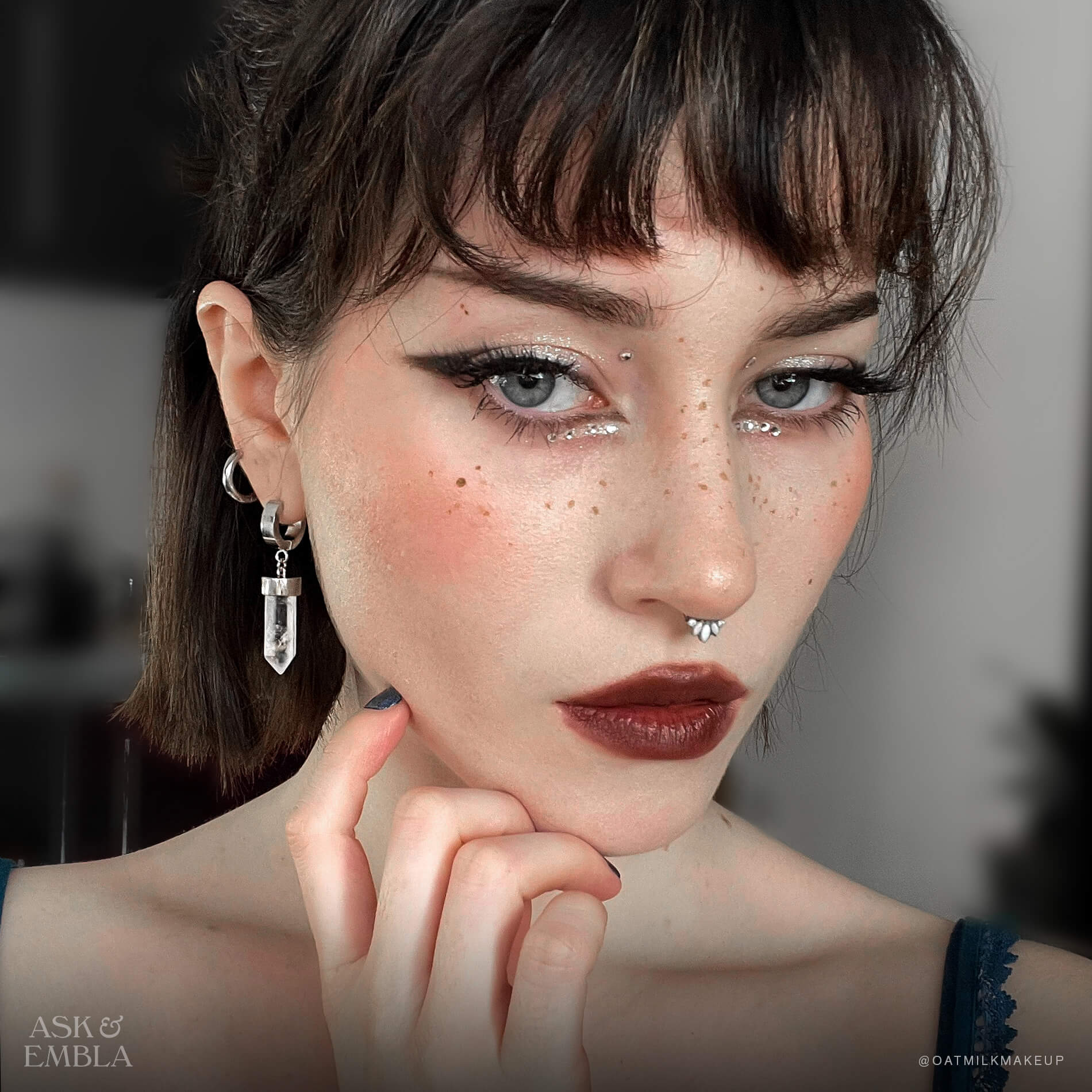 Demonia Crystal Bullet Earrings 🖤