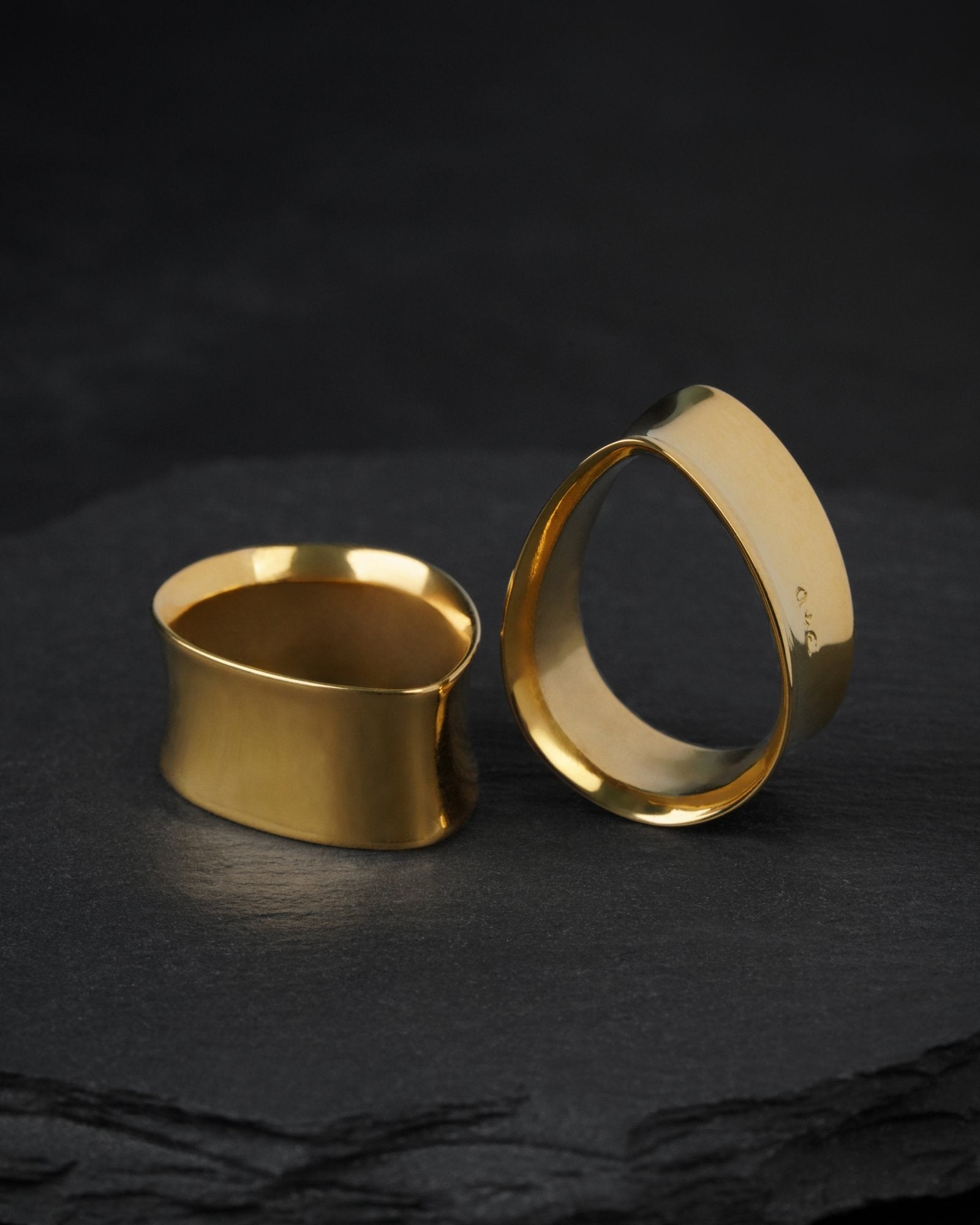 Demonia A&E Signature Minted Teardrop Tunnels 🖤