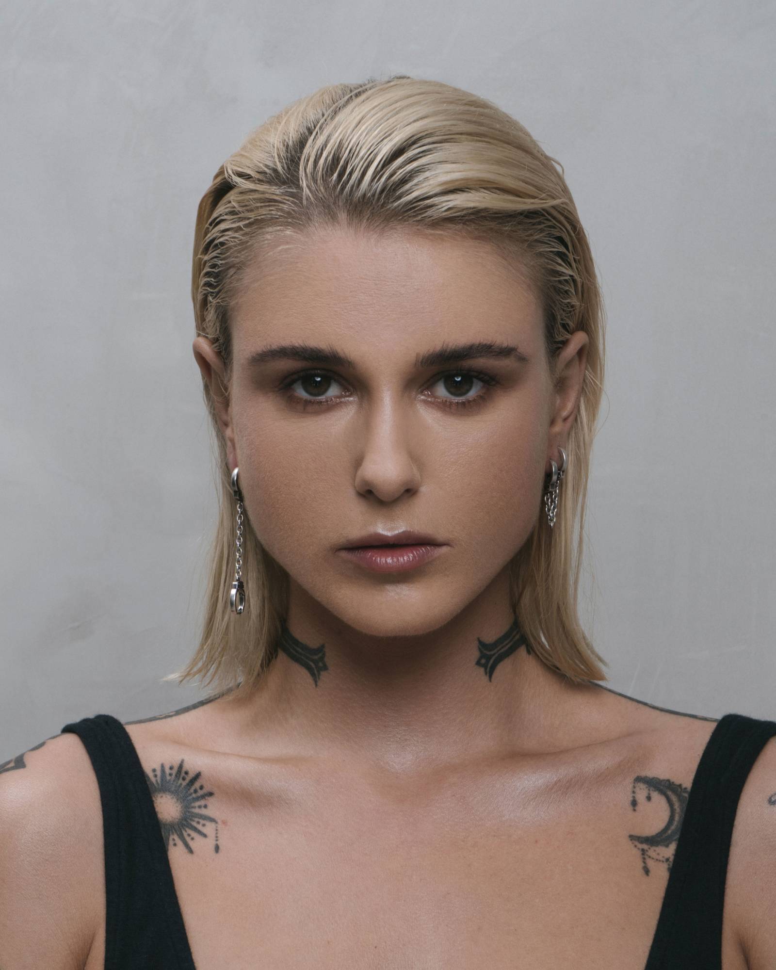 Demonia Haze Handcuff Earrings 🖤