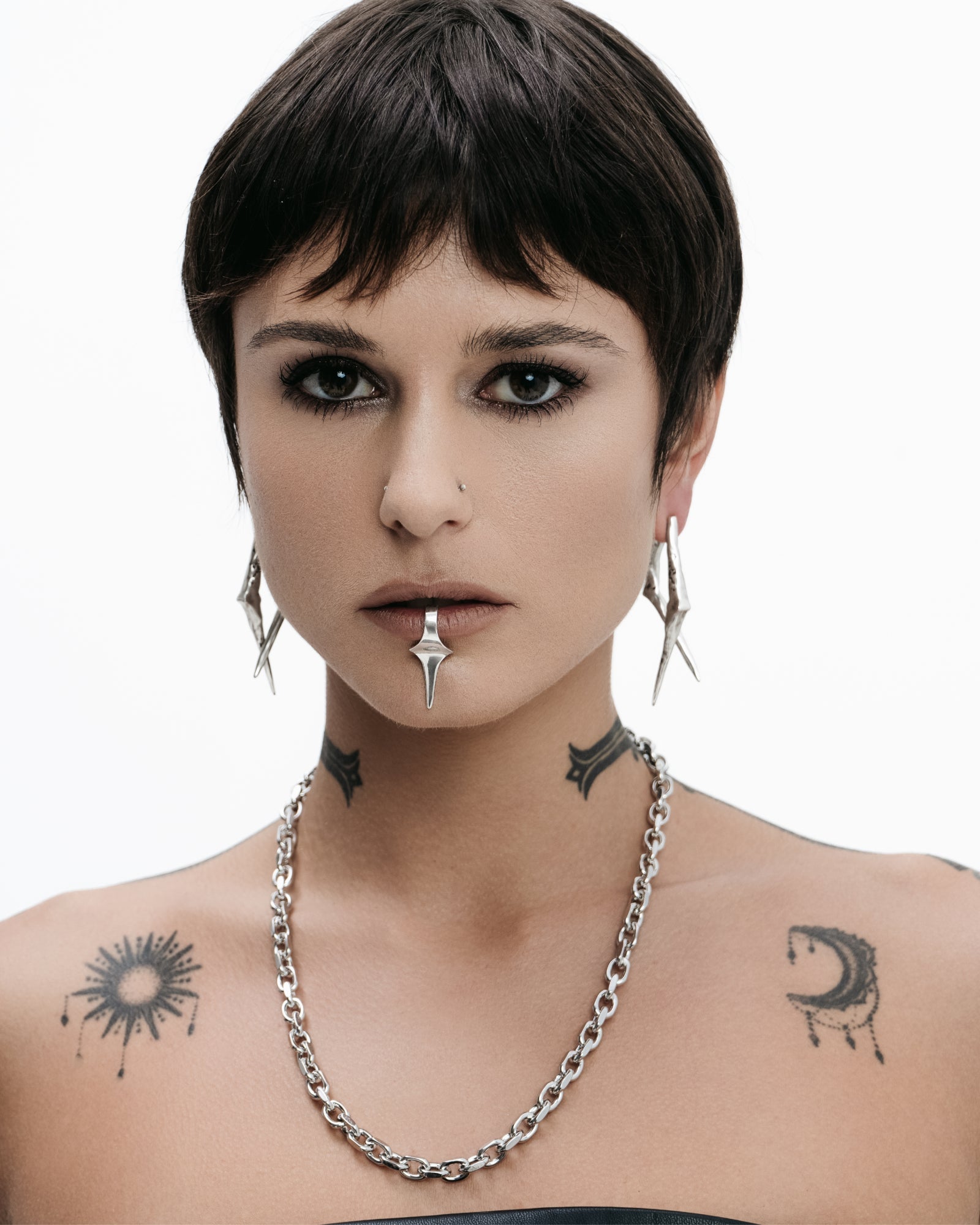Demonia Seventh Earrings 🖤