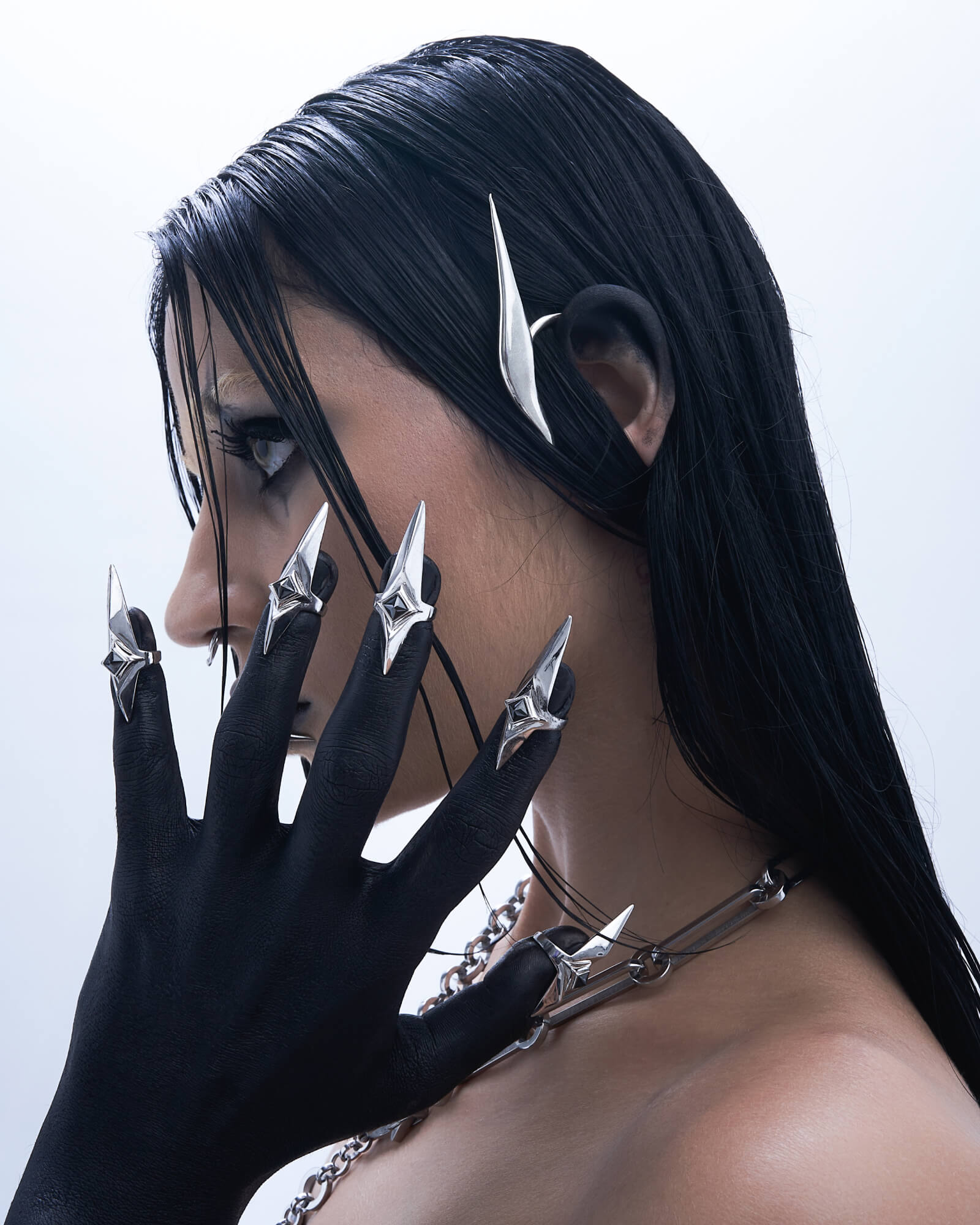 Demonia Erilon Ear Cuff 🖤