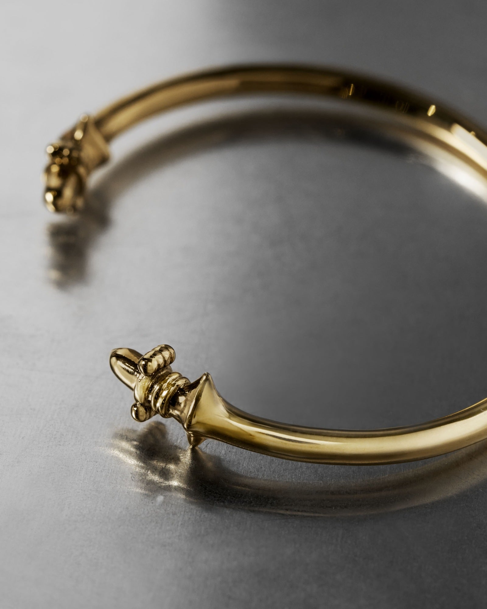 Demonia Lucent Bangle 🖤
