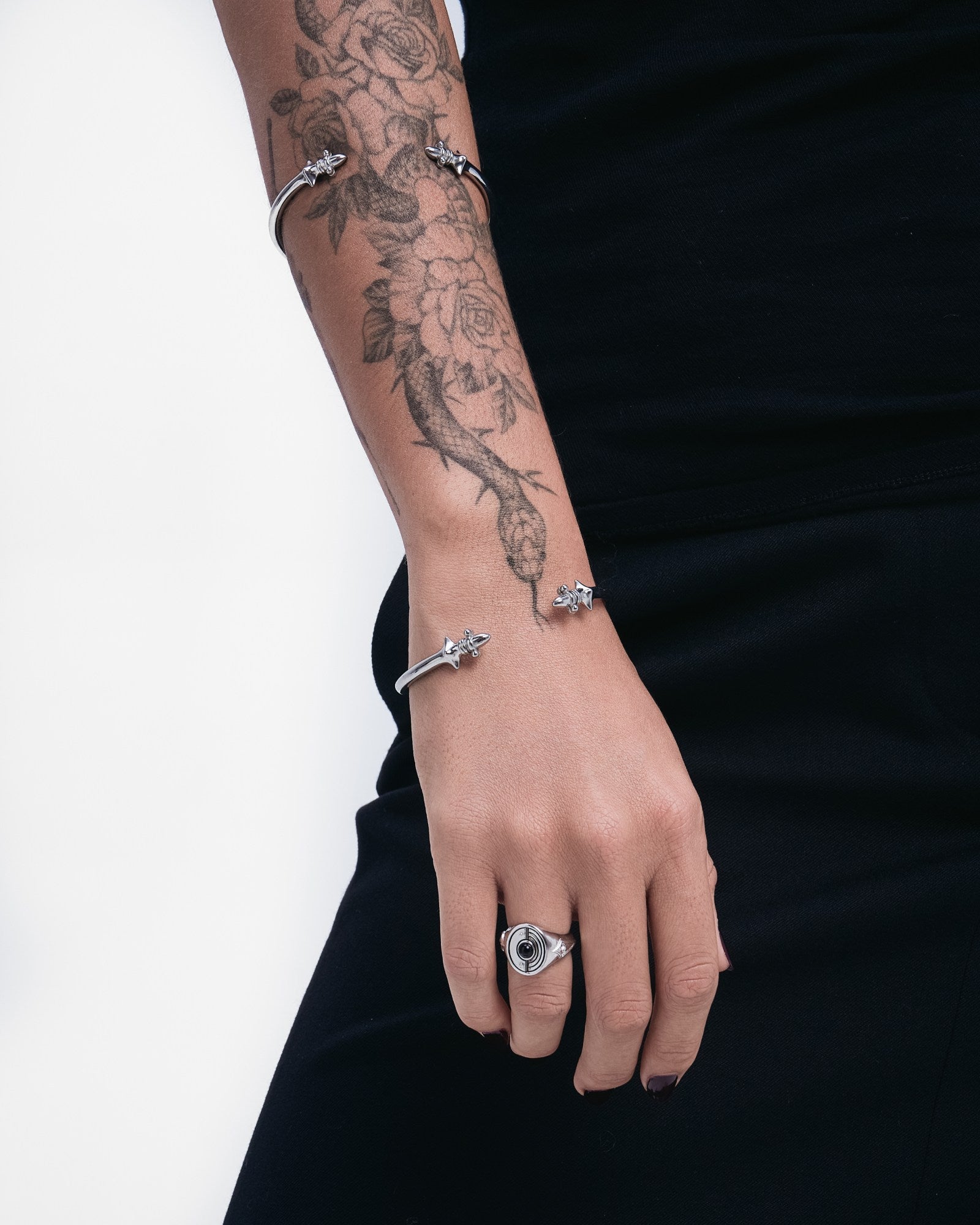 Demonia Lucent Bangle 🖤