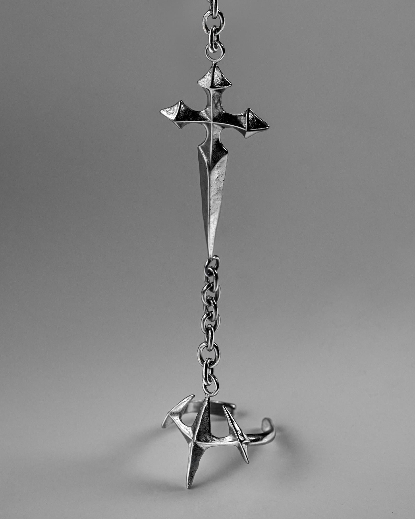 Demonia ORIGINAL SIN Hand Chain 🖤