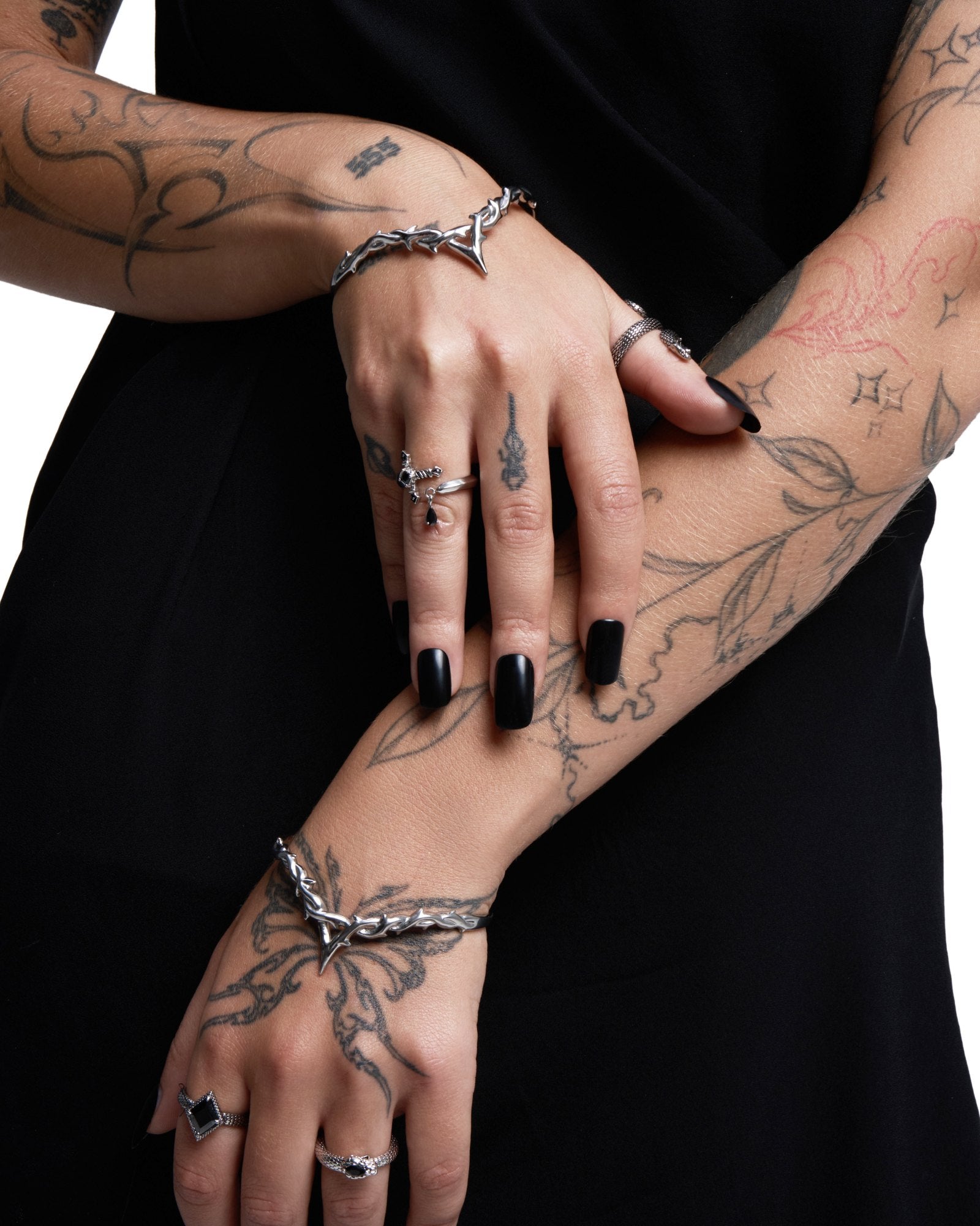 Demonia Elysian Arm Cuff 🖤