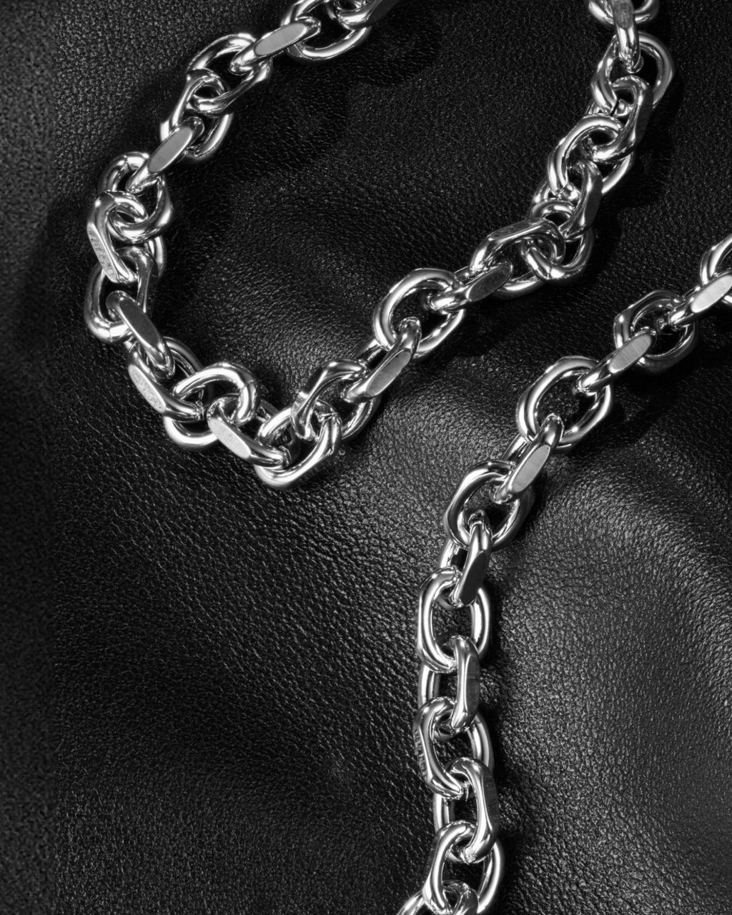 Demonia Catalyst Chain Bracelet 🖤