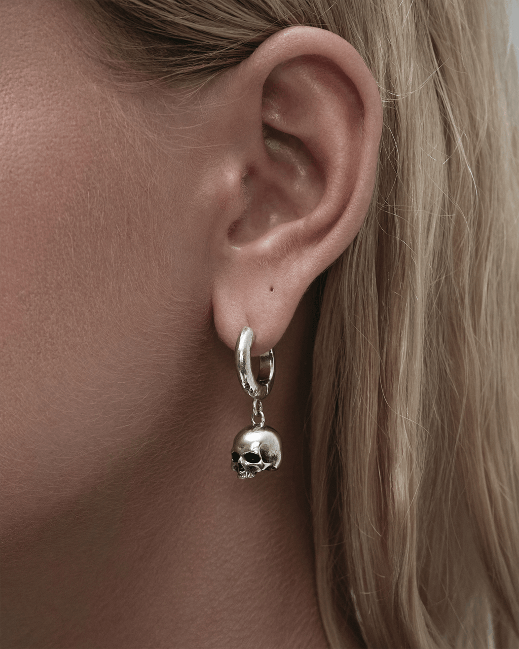 Demonia Cranium Earrings 🖤