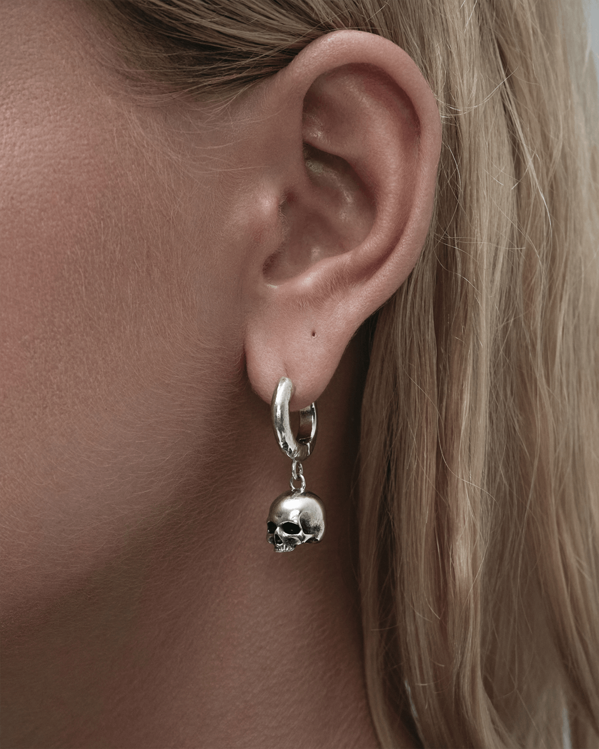 Demonia Cranium Earrings 🖤