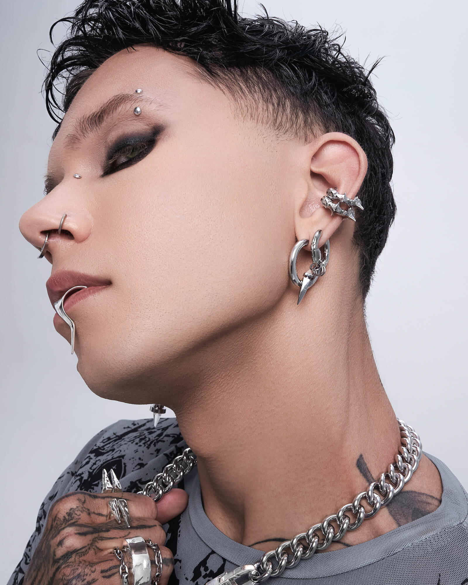 Demonia Vortex Ear Cuff 🖤