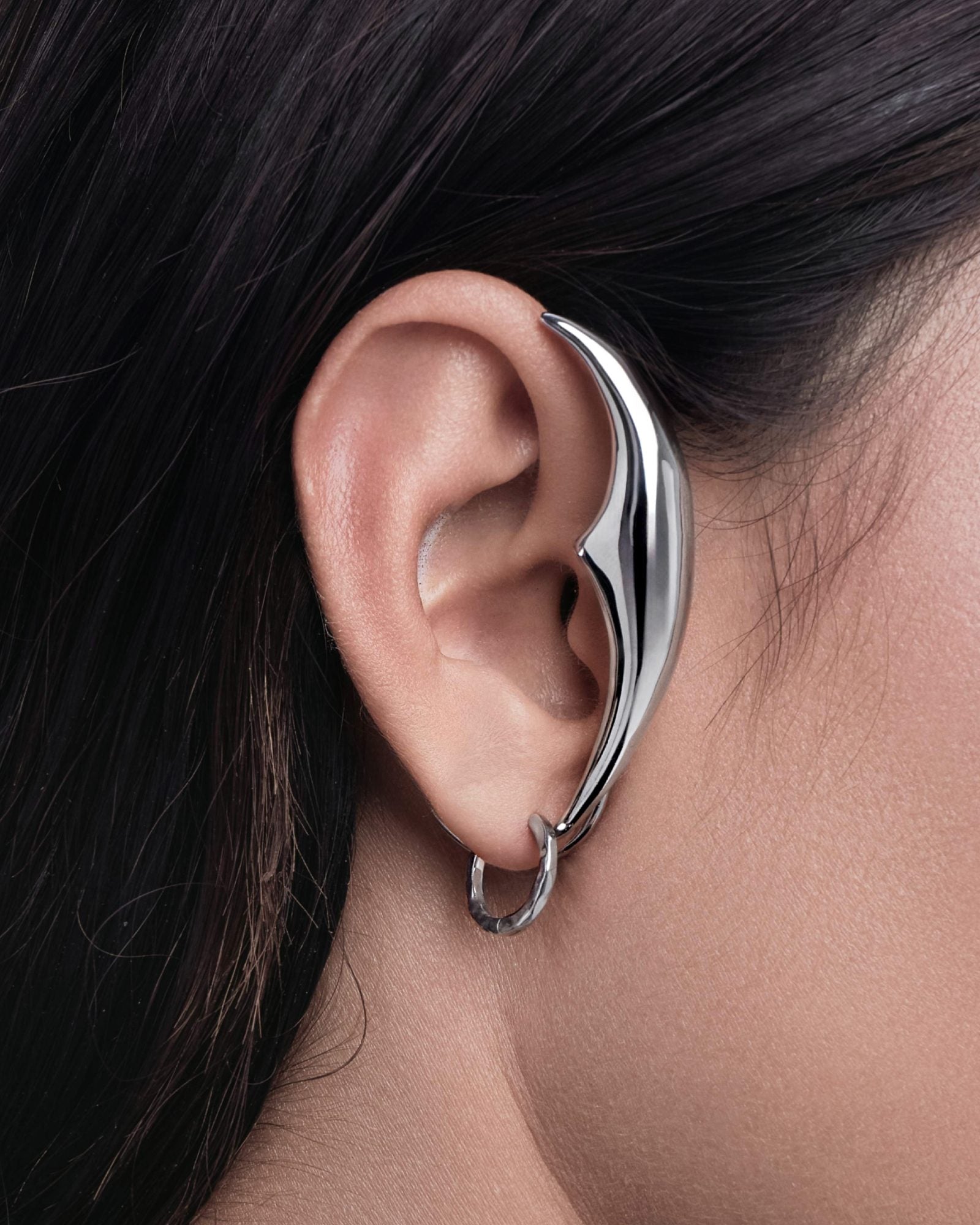 Demonia Dark Ark Ear Cuff 🖤