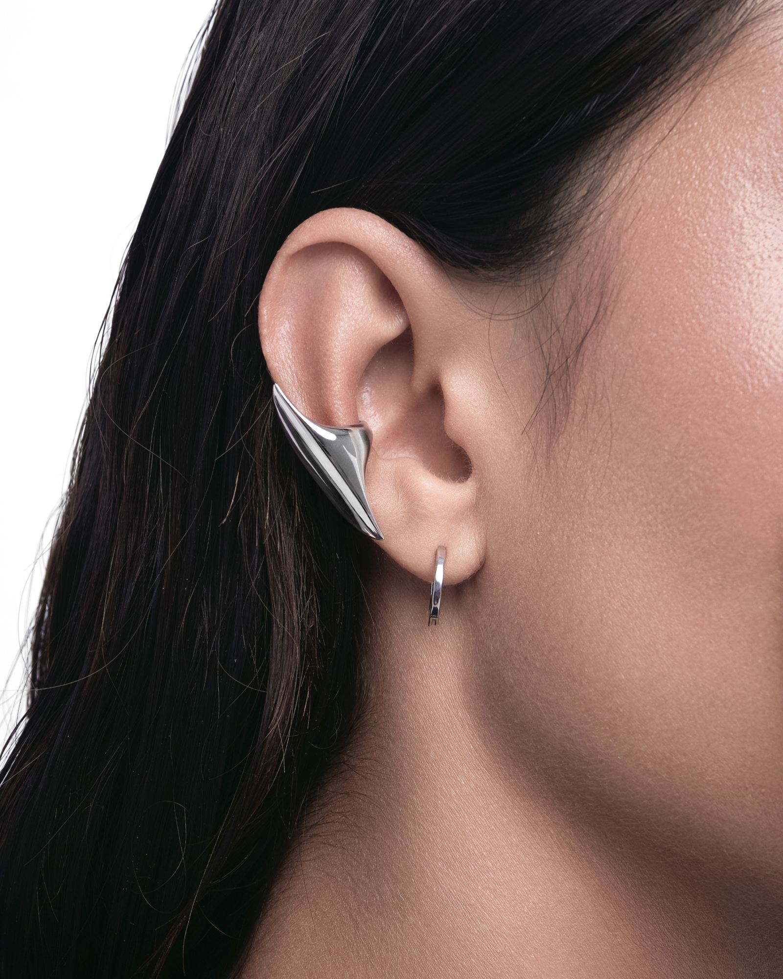 Demonia Light Ark Ear Cuff 🖤