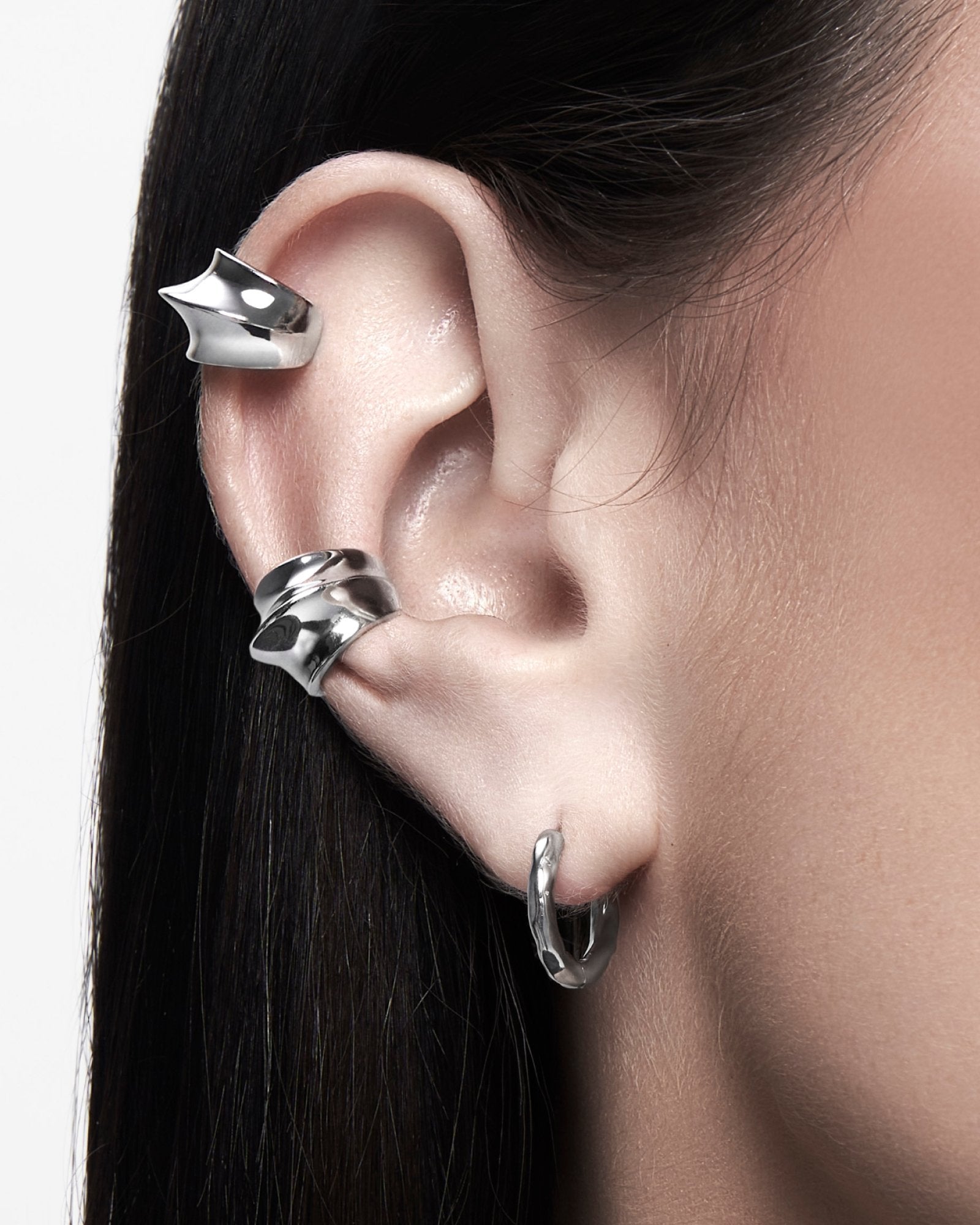 Demonia Covenant Ear Cuff 🖤