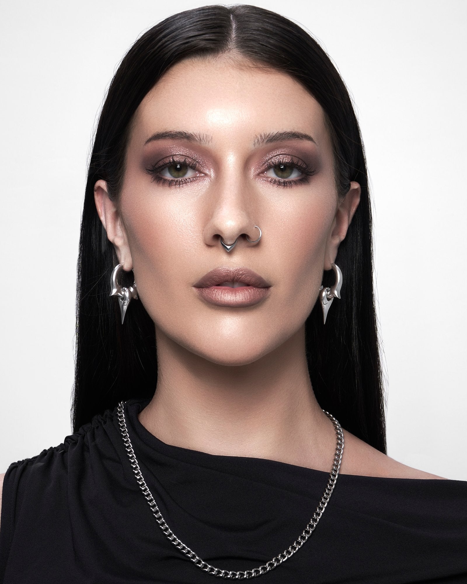 Demonia Arcane Earrings 🖤