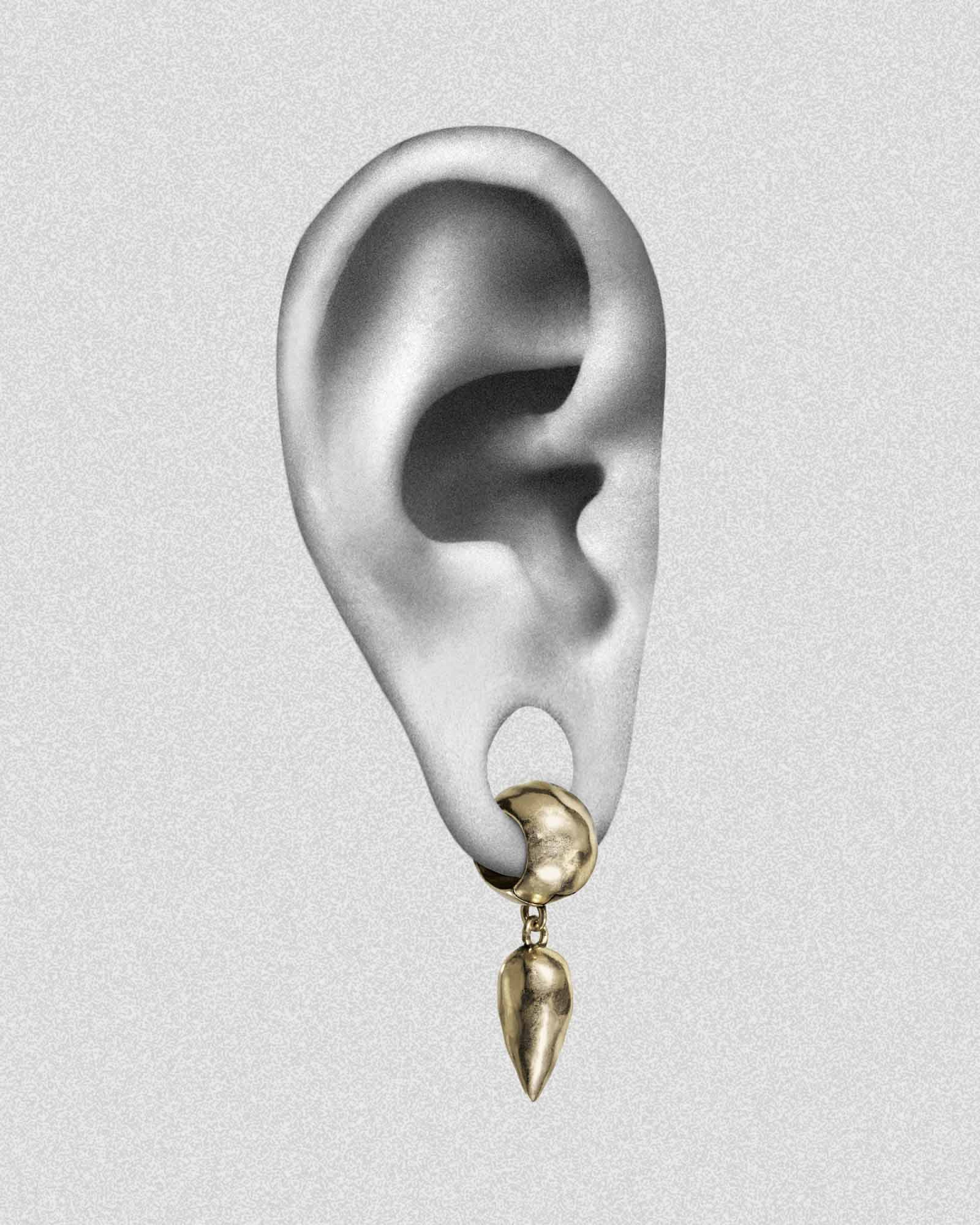 Demonia Temple Lobe Cuffs™ 🖤