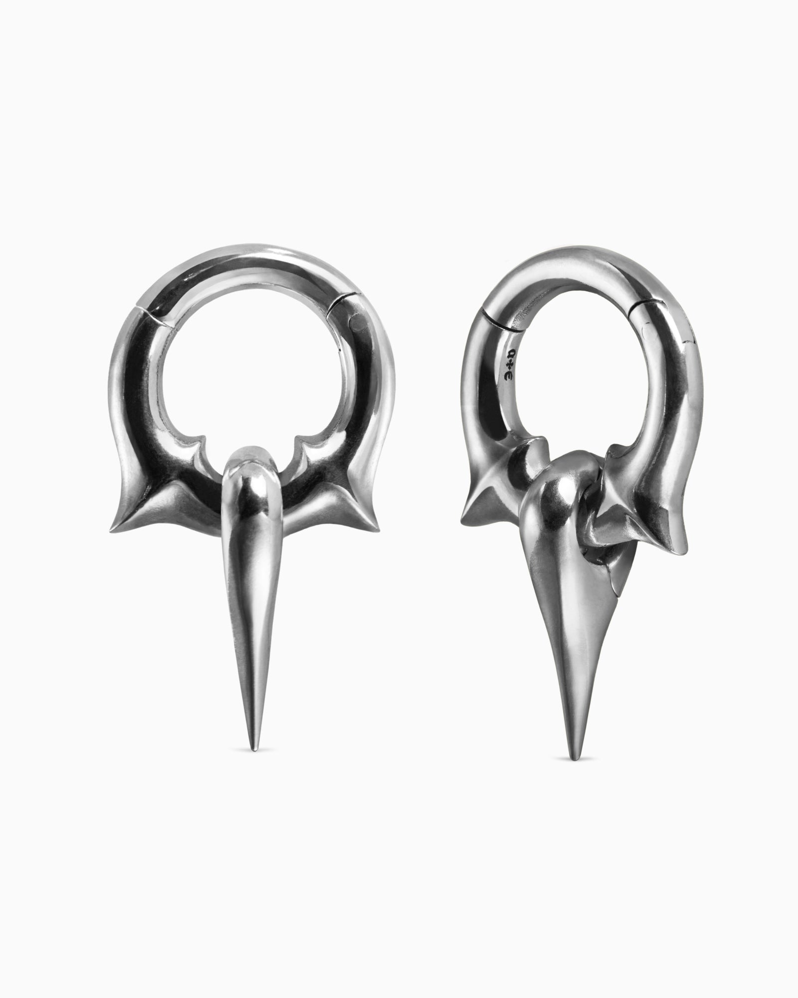 Demonia Arcane Hangers 🖤