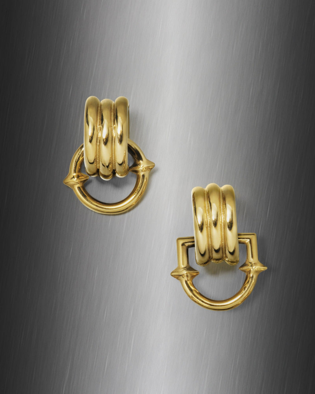 Demonia Qria Lobe Cuffs™ 🖤