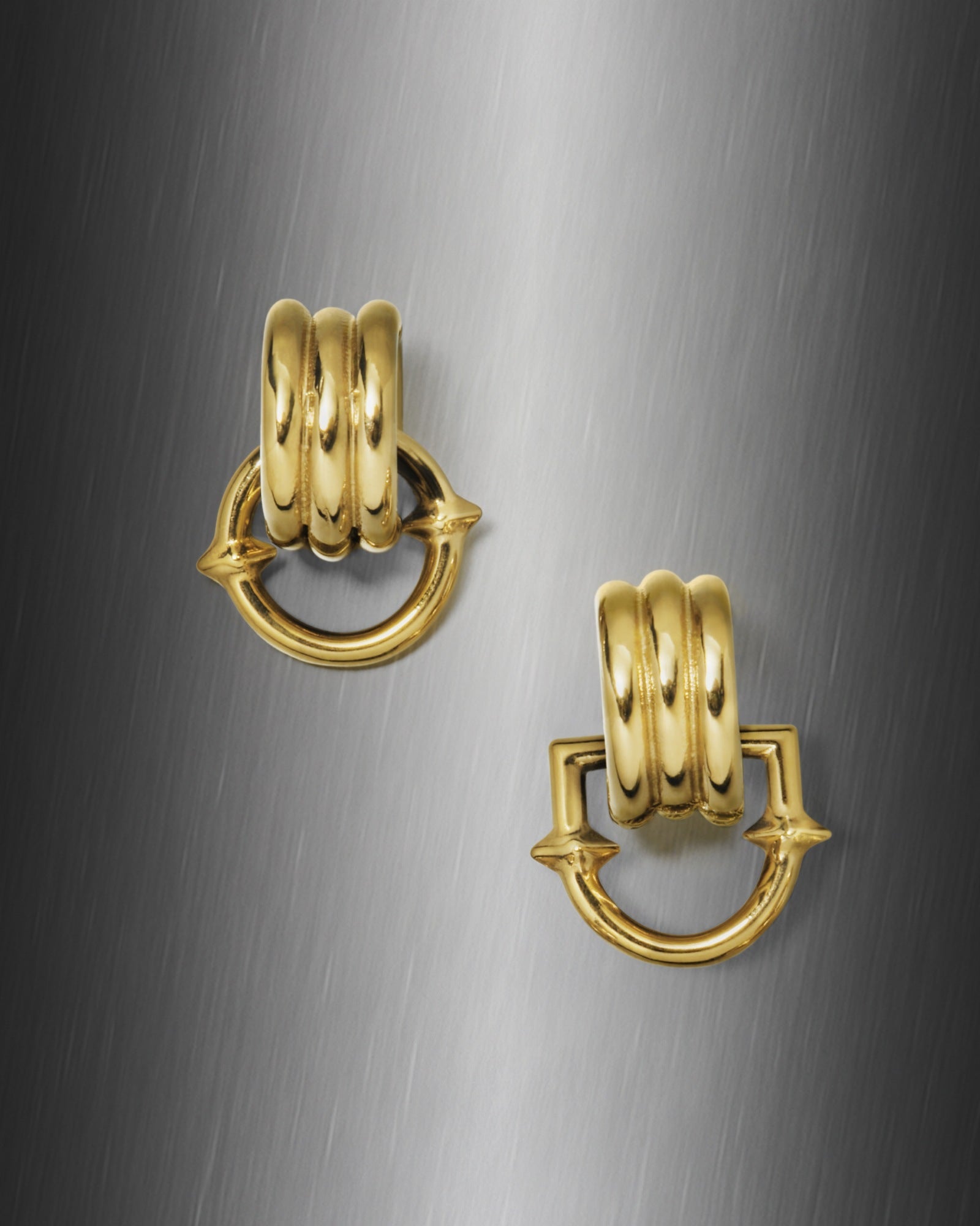 Demonia Qria Lobe Cuffs™ 🖤