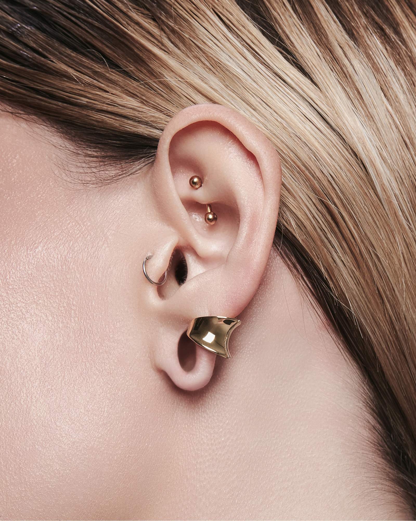 Demonia Ark Lobe Cuffs™ 🖤