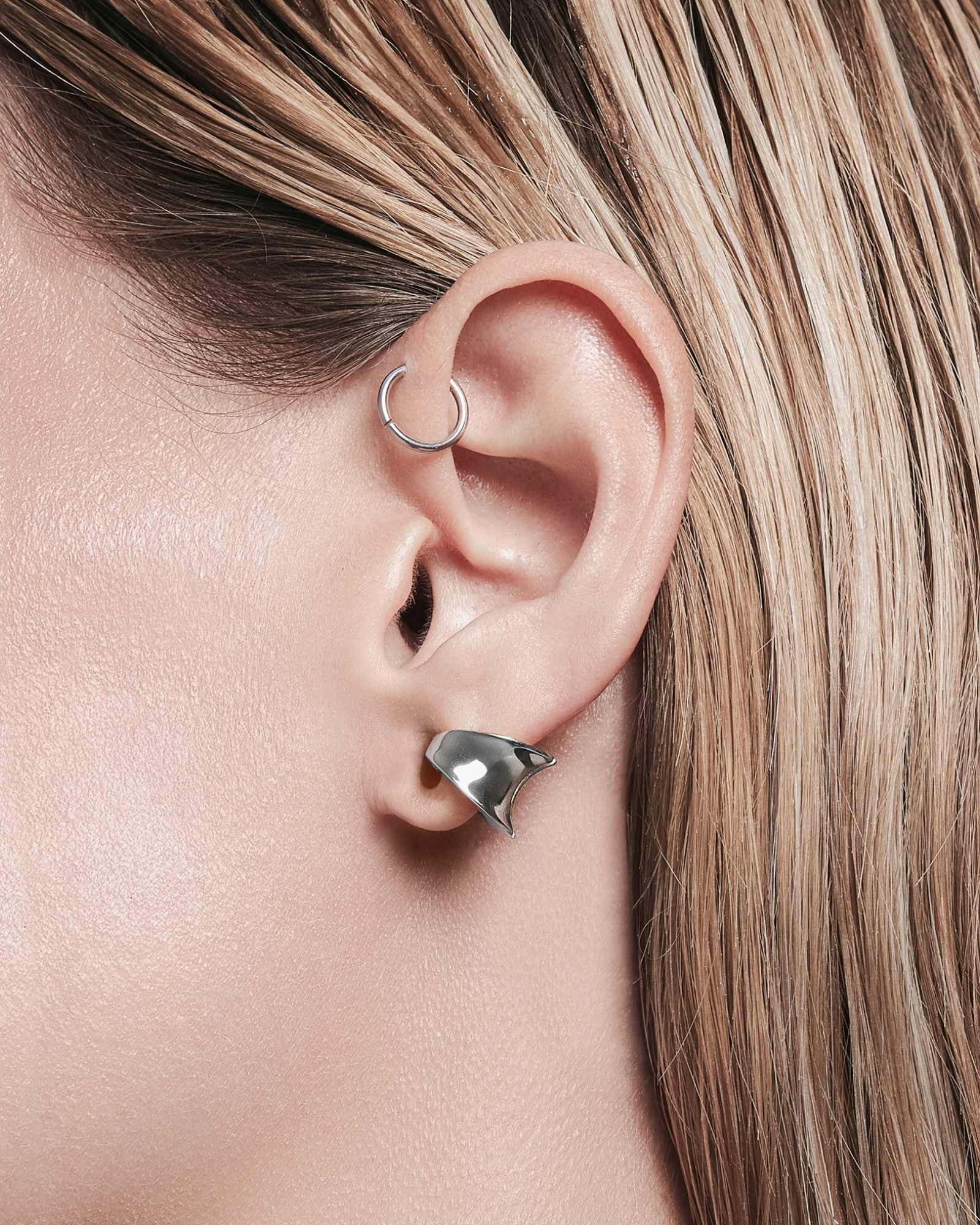 Demonia Ark Lobe Cuffs™ 🖤