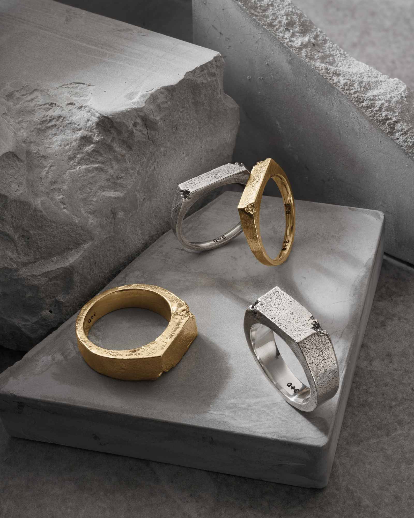 Demonia Brute Signet Ring 🖤