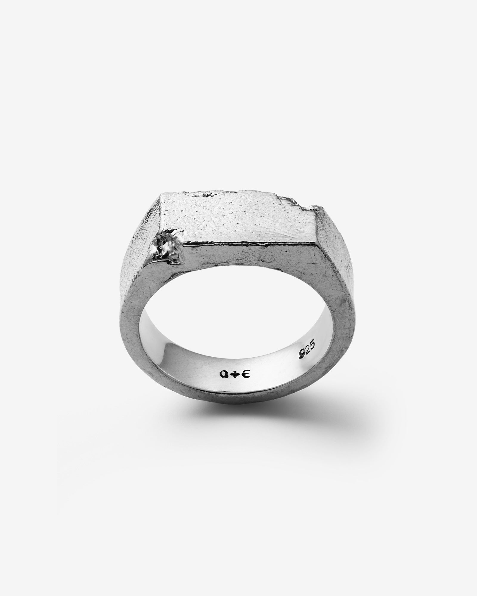 Demonia Brute Signet Ring 🖤