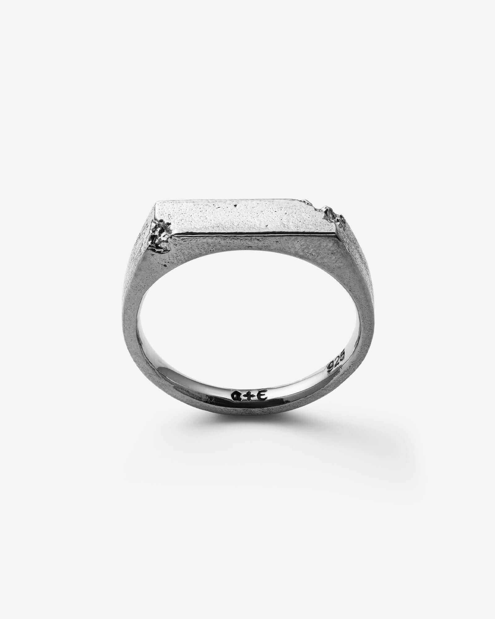Demonia Brixton Signet Ring 🖤