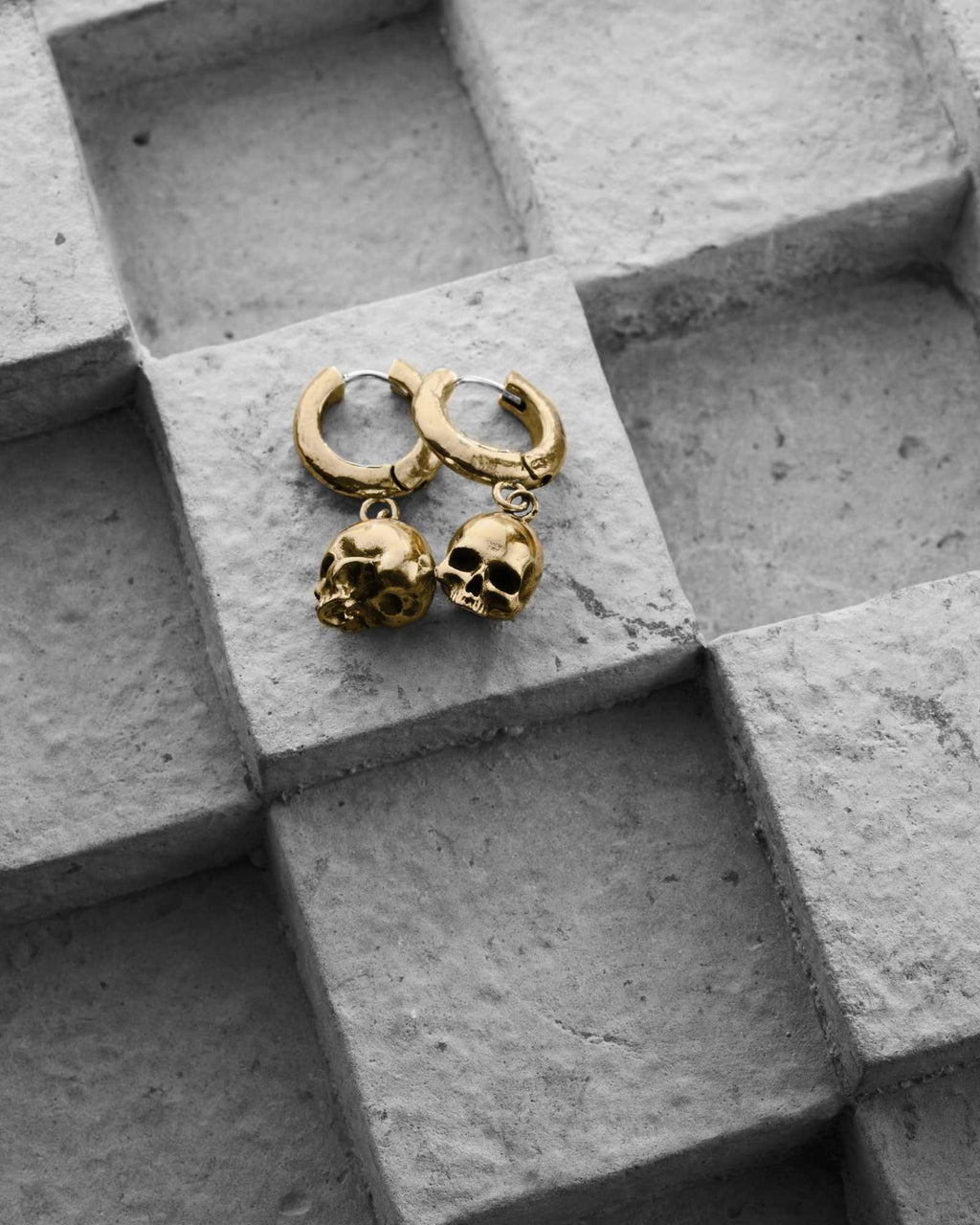 Demonia Cranium Earrings 🖤