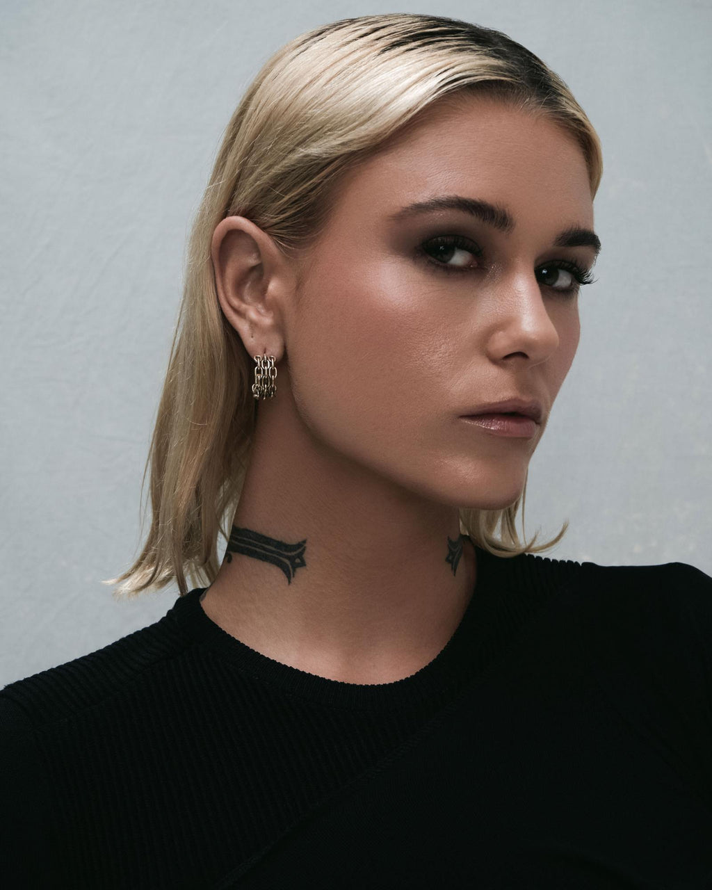 Demonia Seize Chain Earrings 🖤