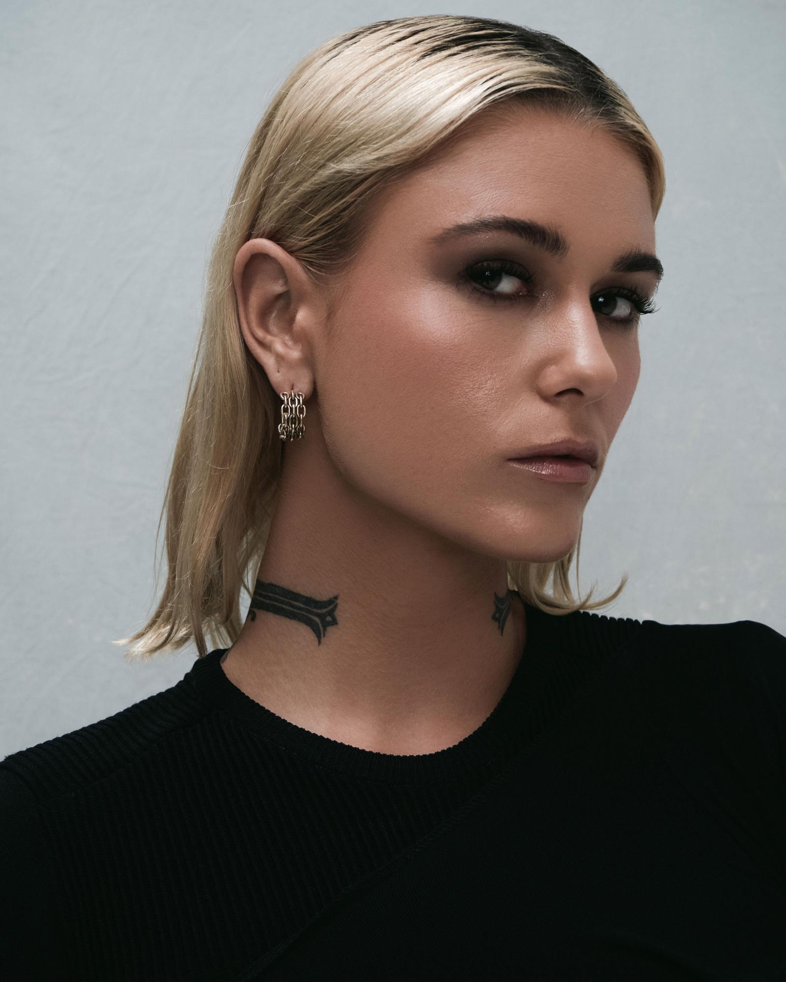 Demonia Seize Chain Earrings 🖤