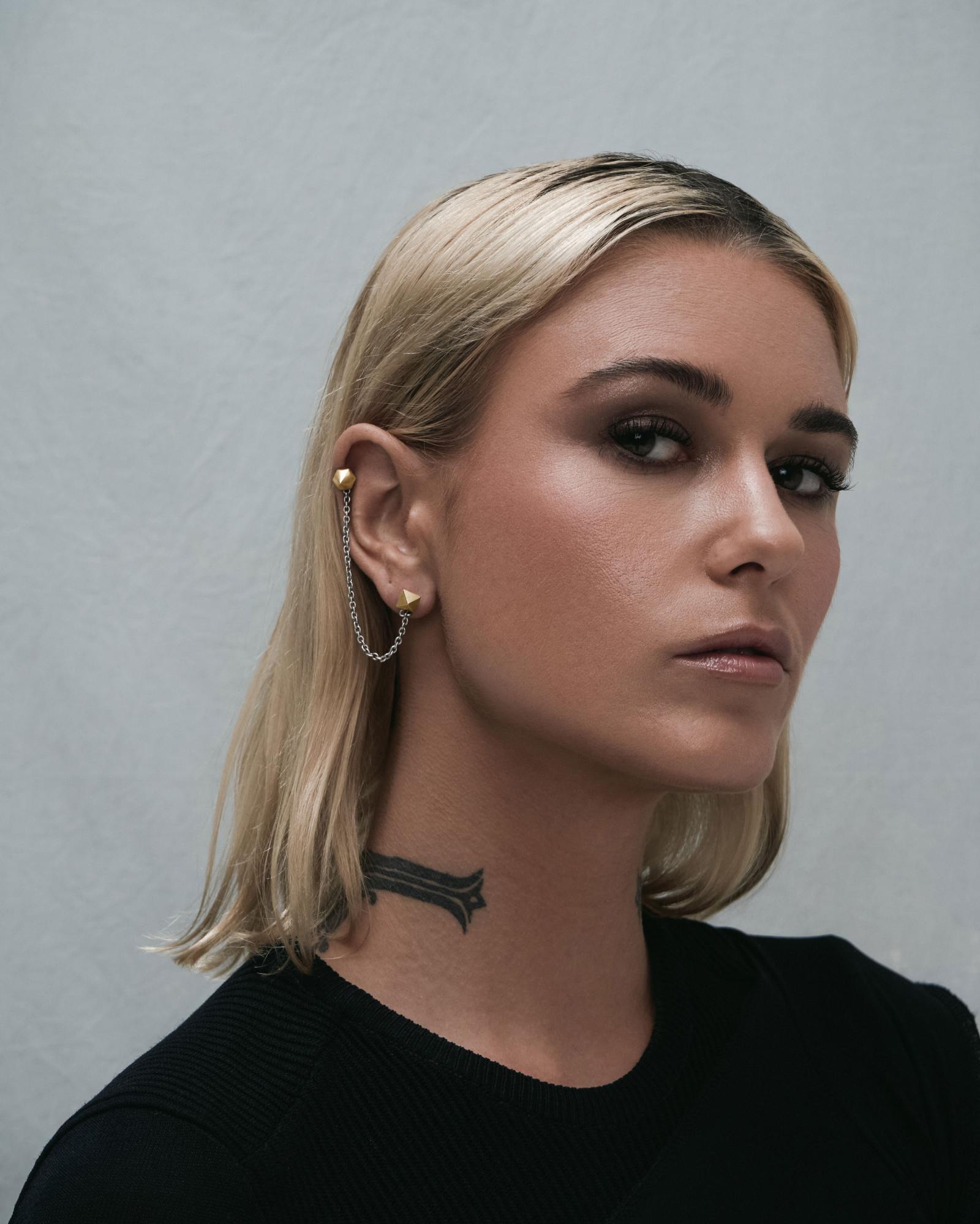 Demonia Sync Chain Earrings 🖤