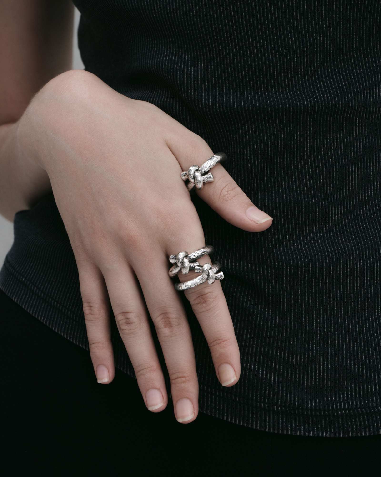 Demonia Infinity Knot Ring 🖤